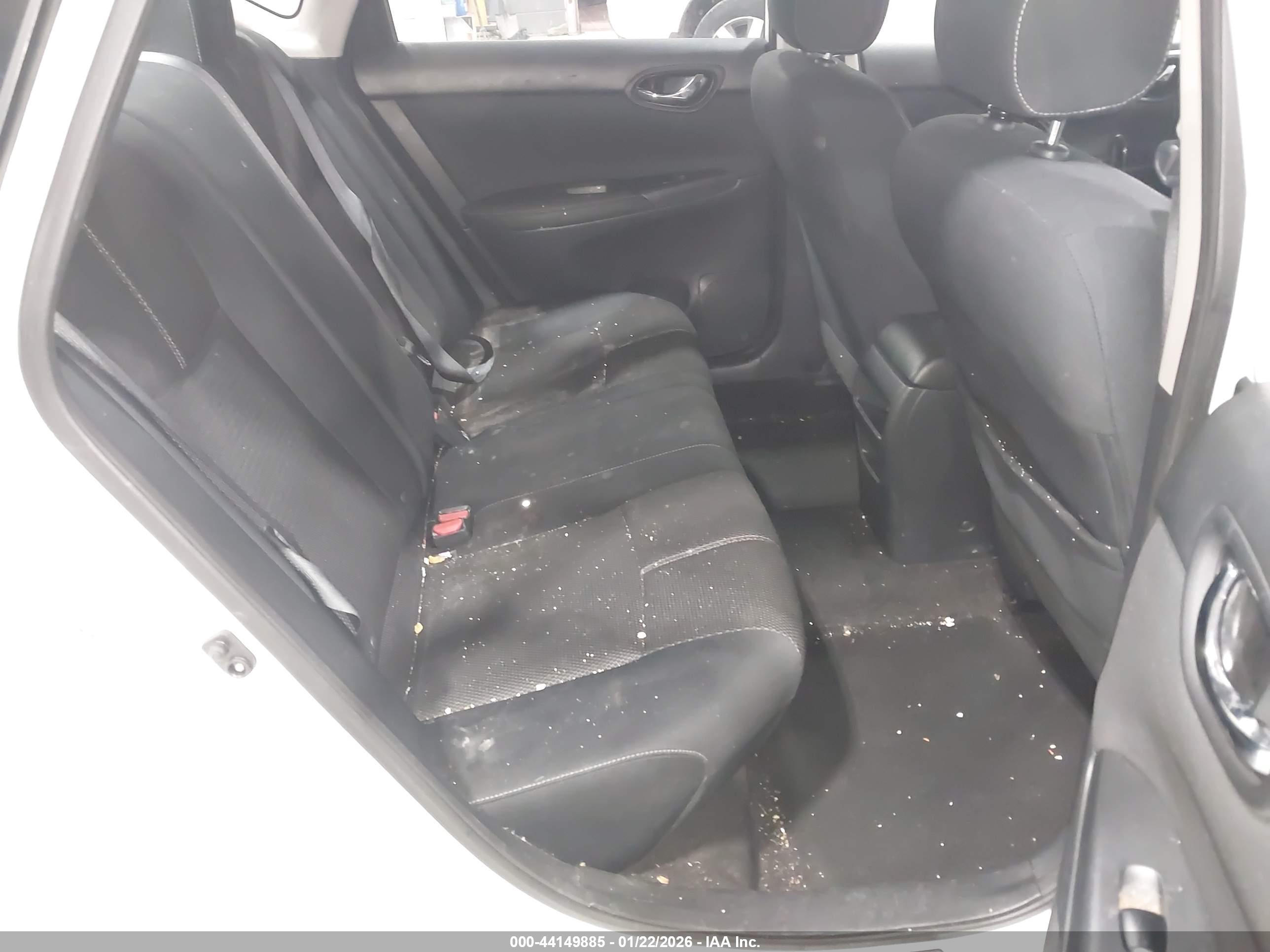 NISSAN SENTRA image 8