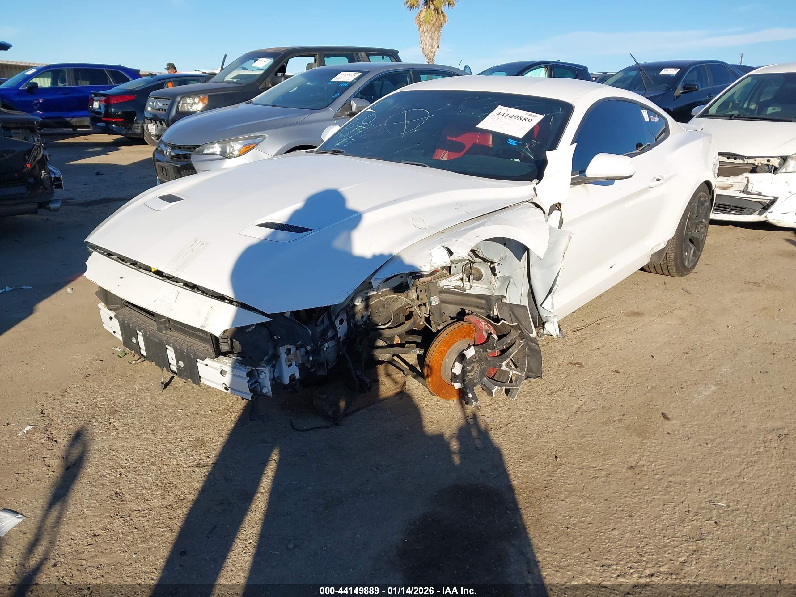 FORD MUSTANG image 2