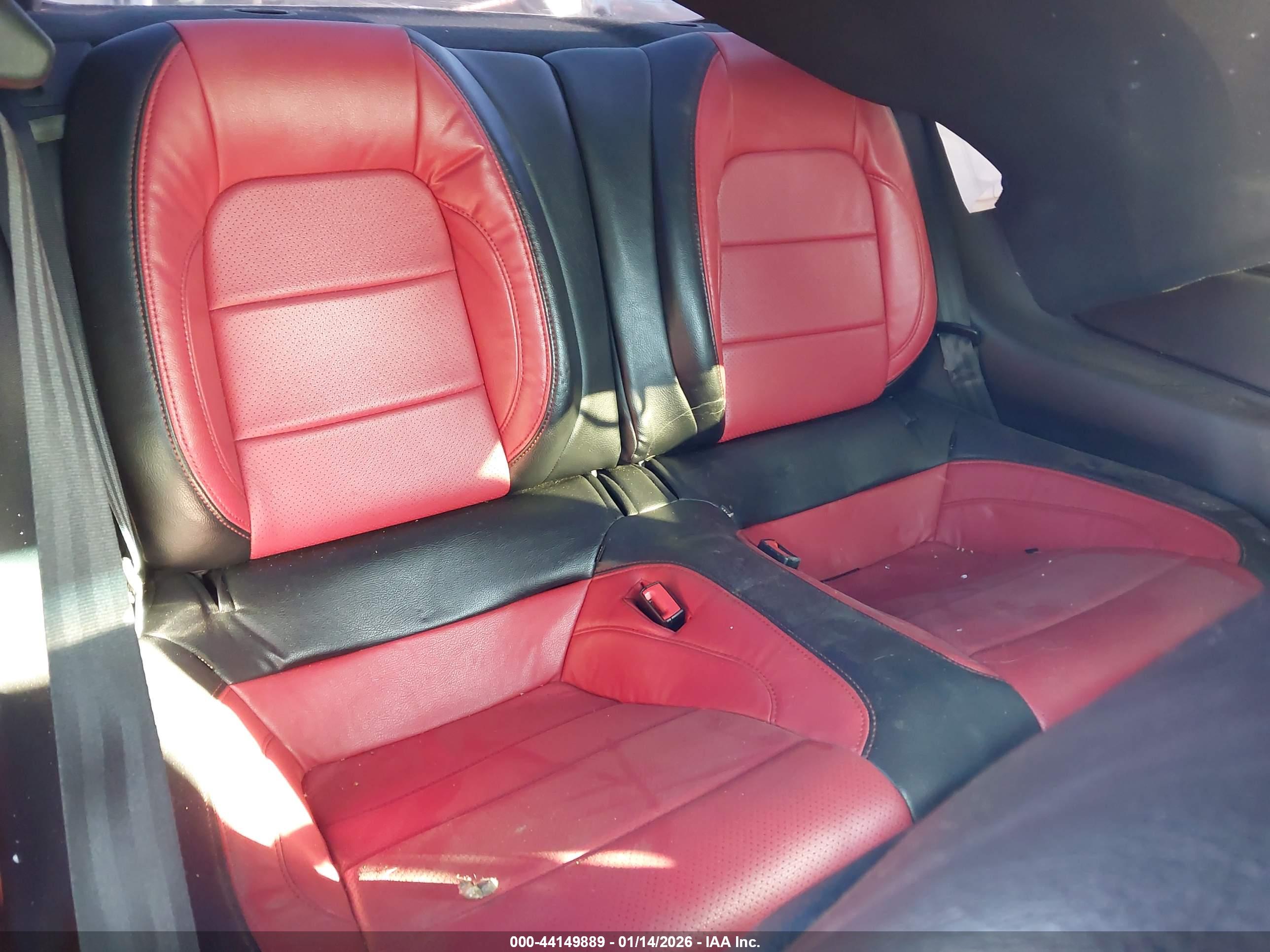 FORD MUSTANG image 8