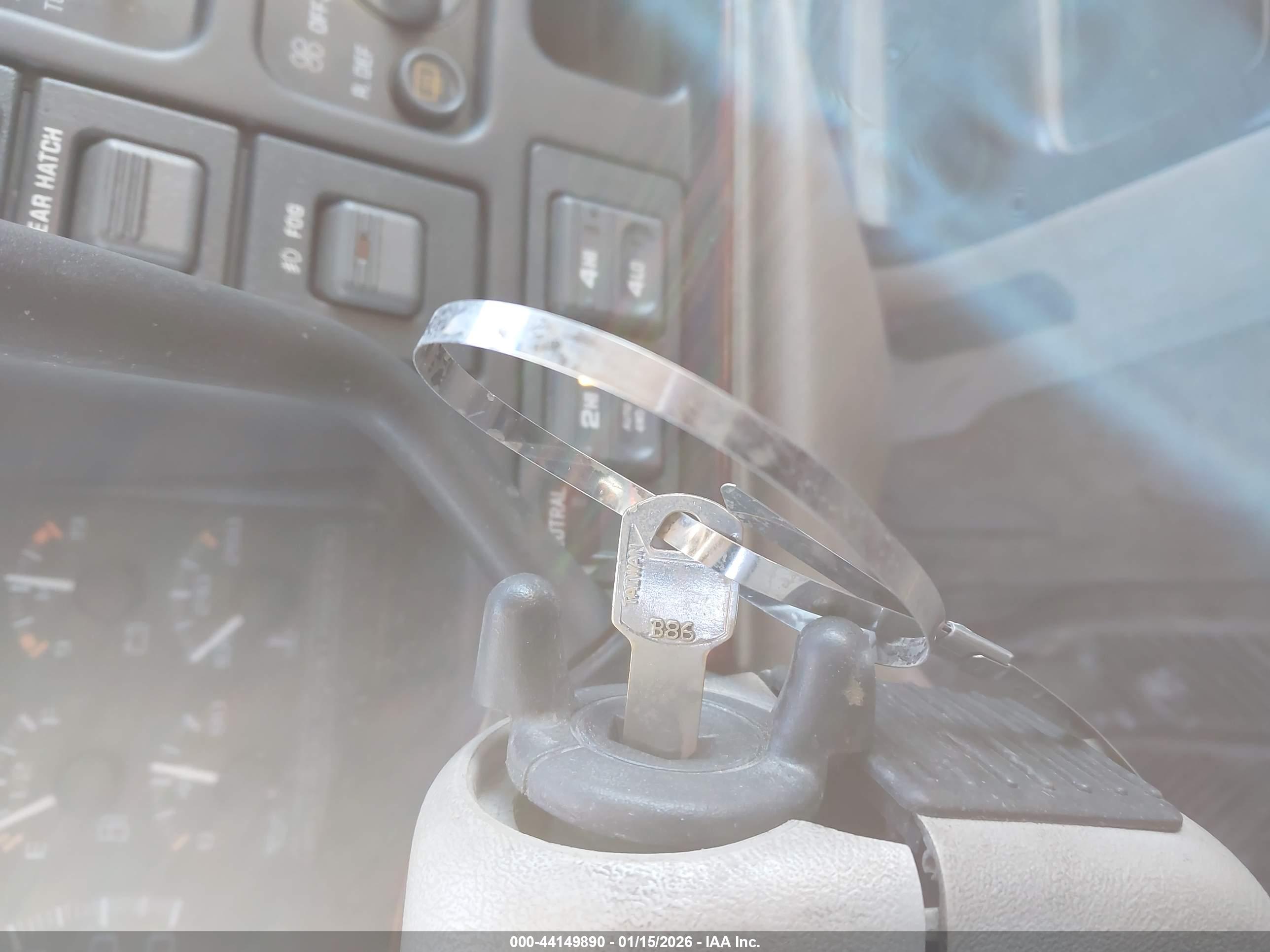 CADILLAC ESCALADE image 11