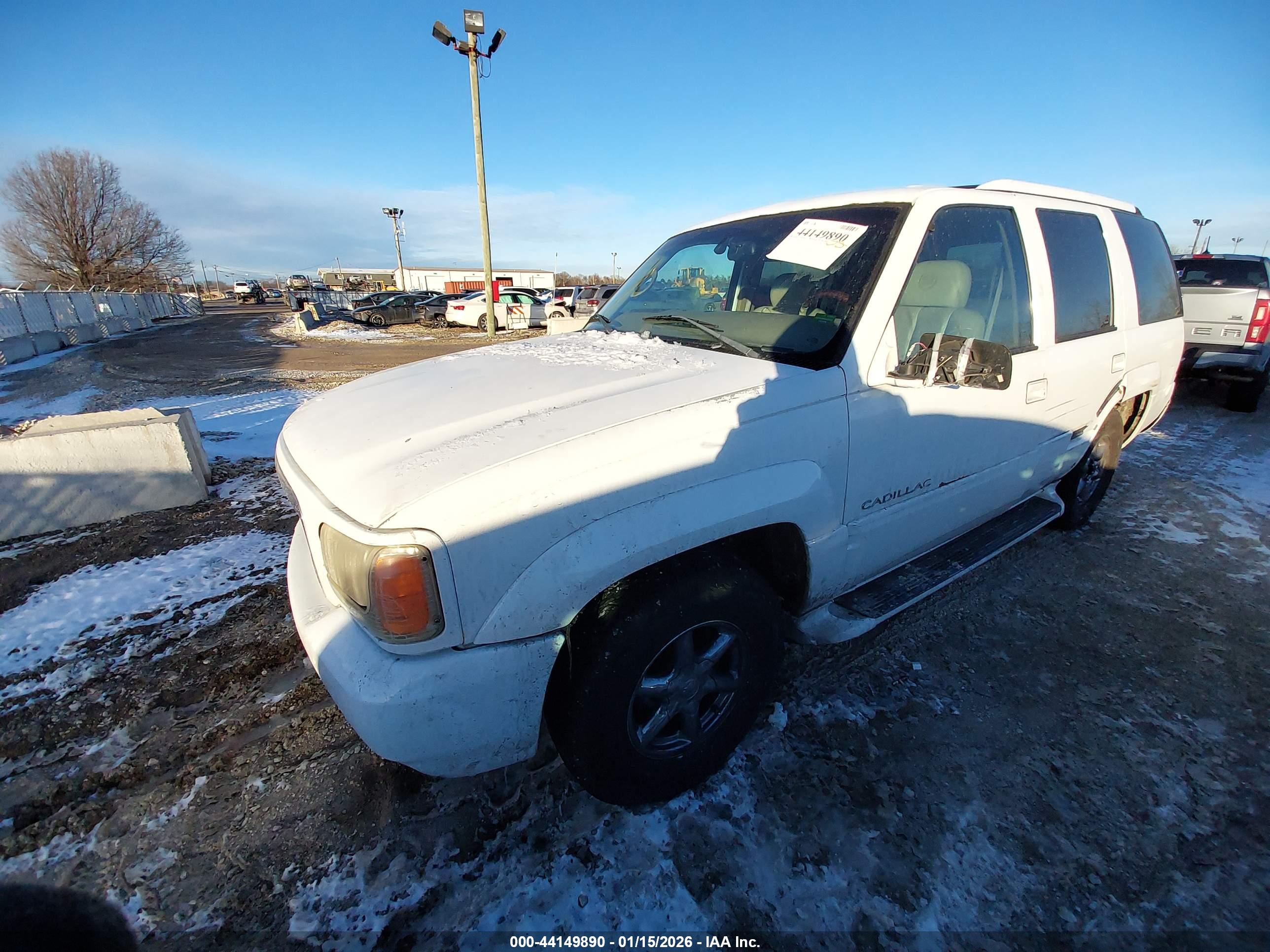 CADILLAC ESCALADE image 2