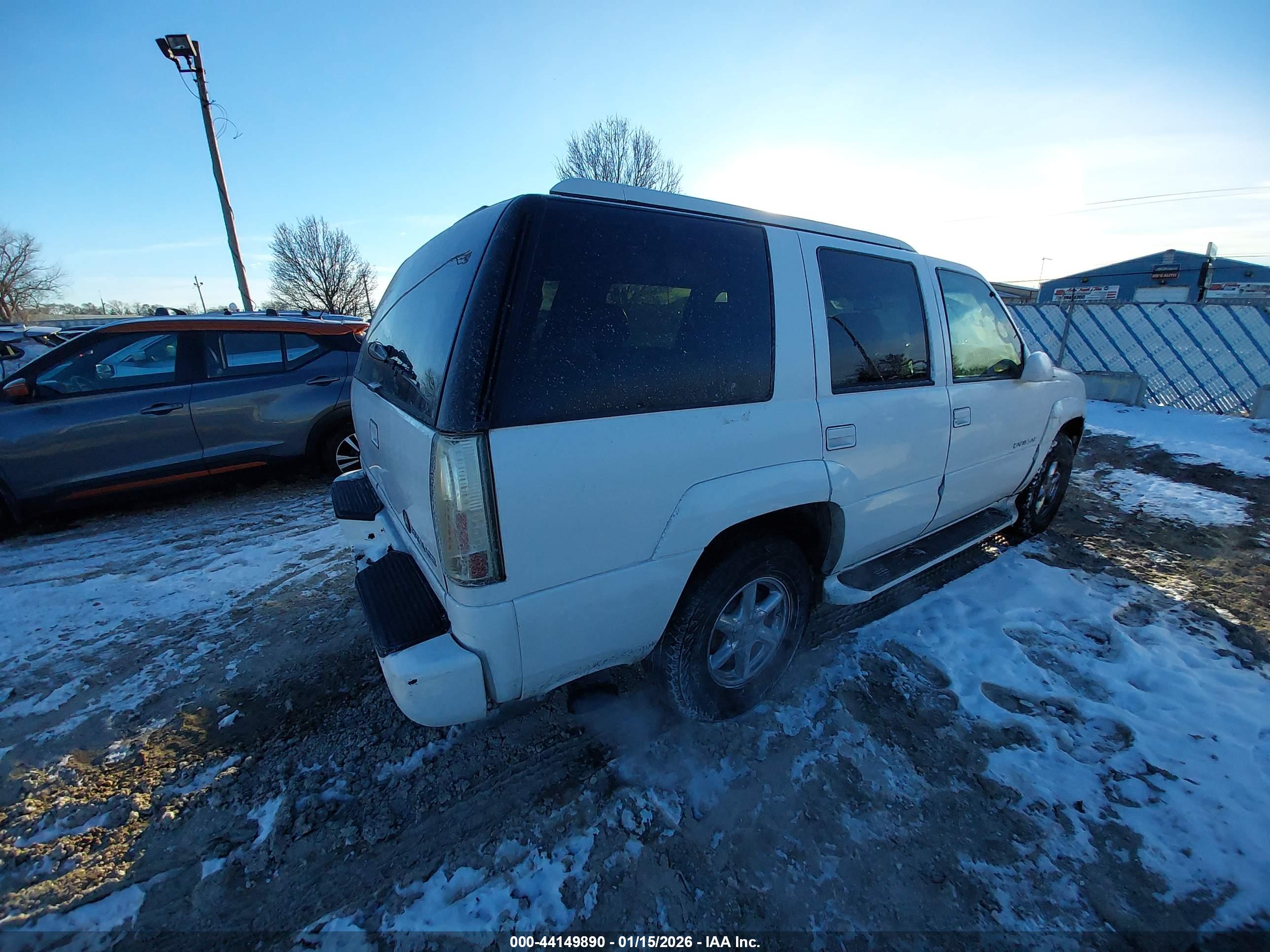 CADILLAC ESCALADE image 4