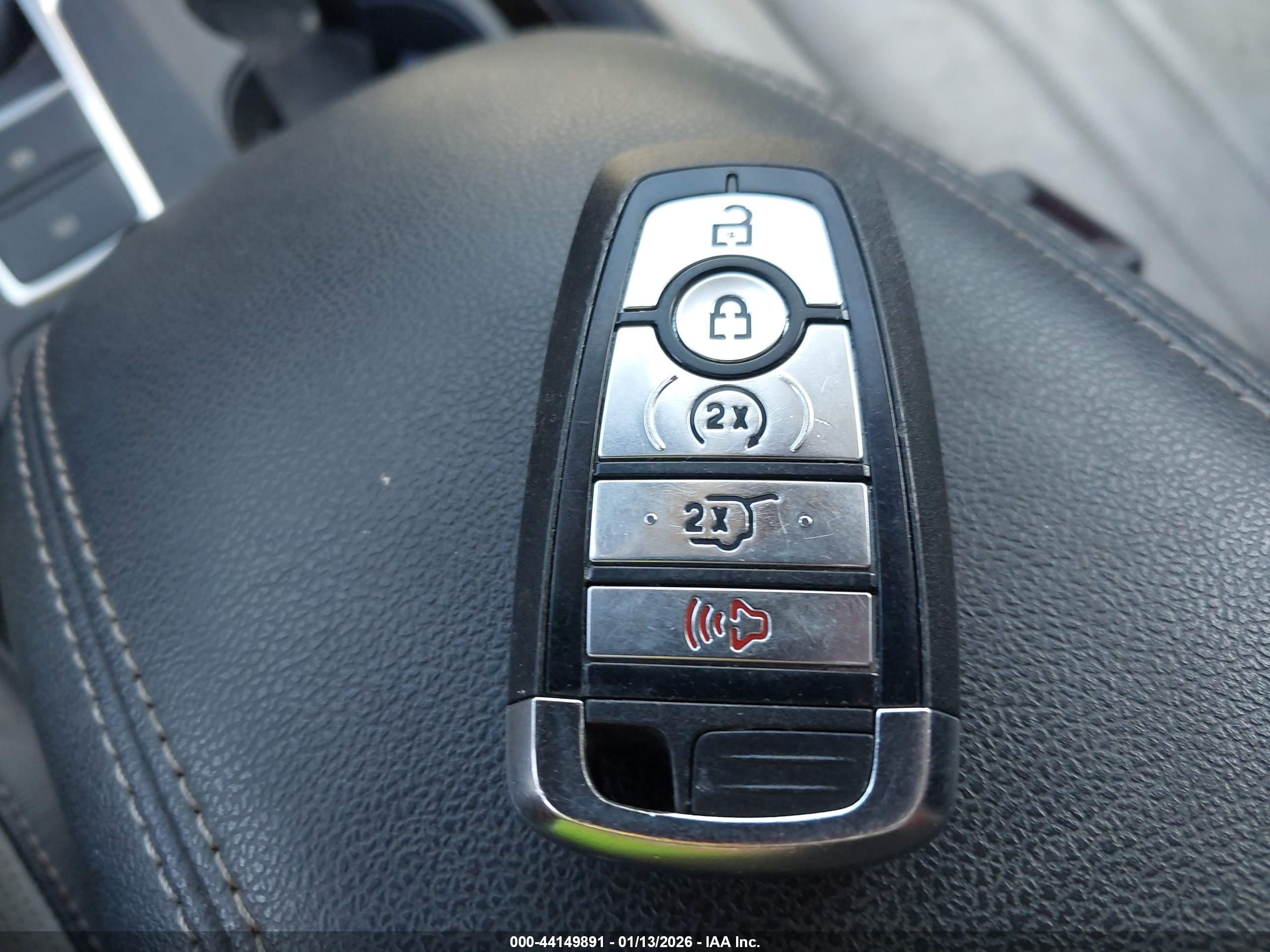 FORD ESCAPE image 11