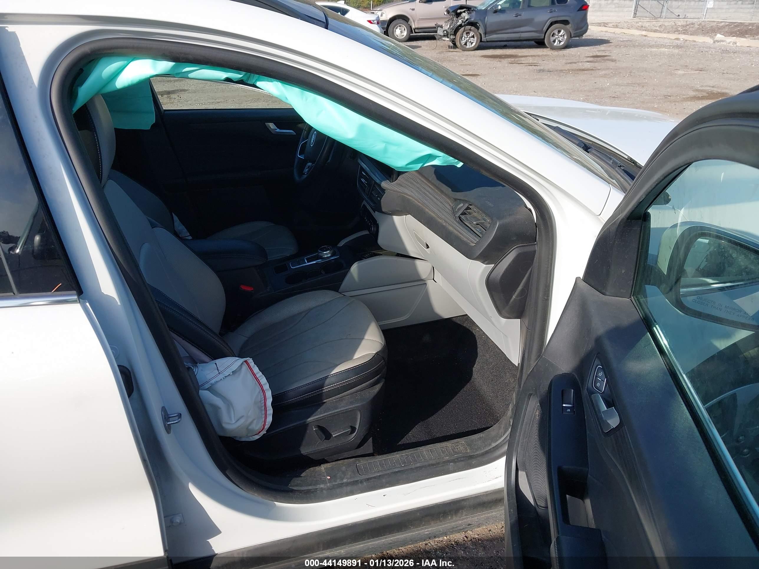 FORD ESCAPE image 5
