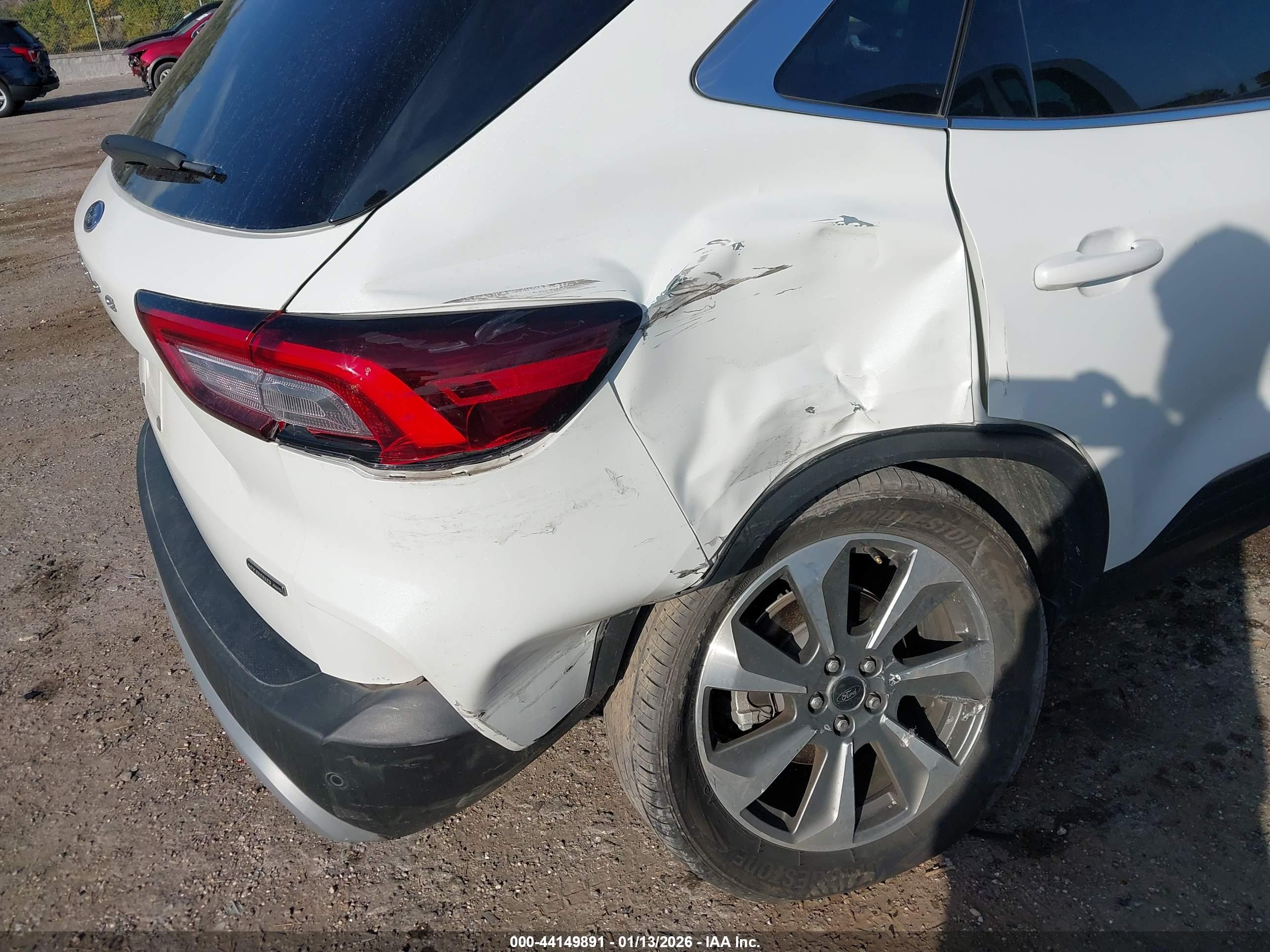 FORD ESCAPE image 6