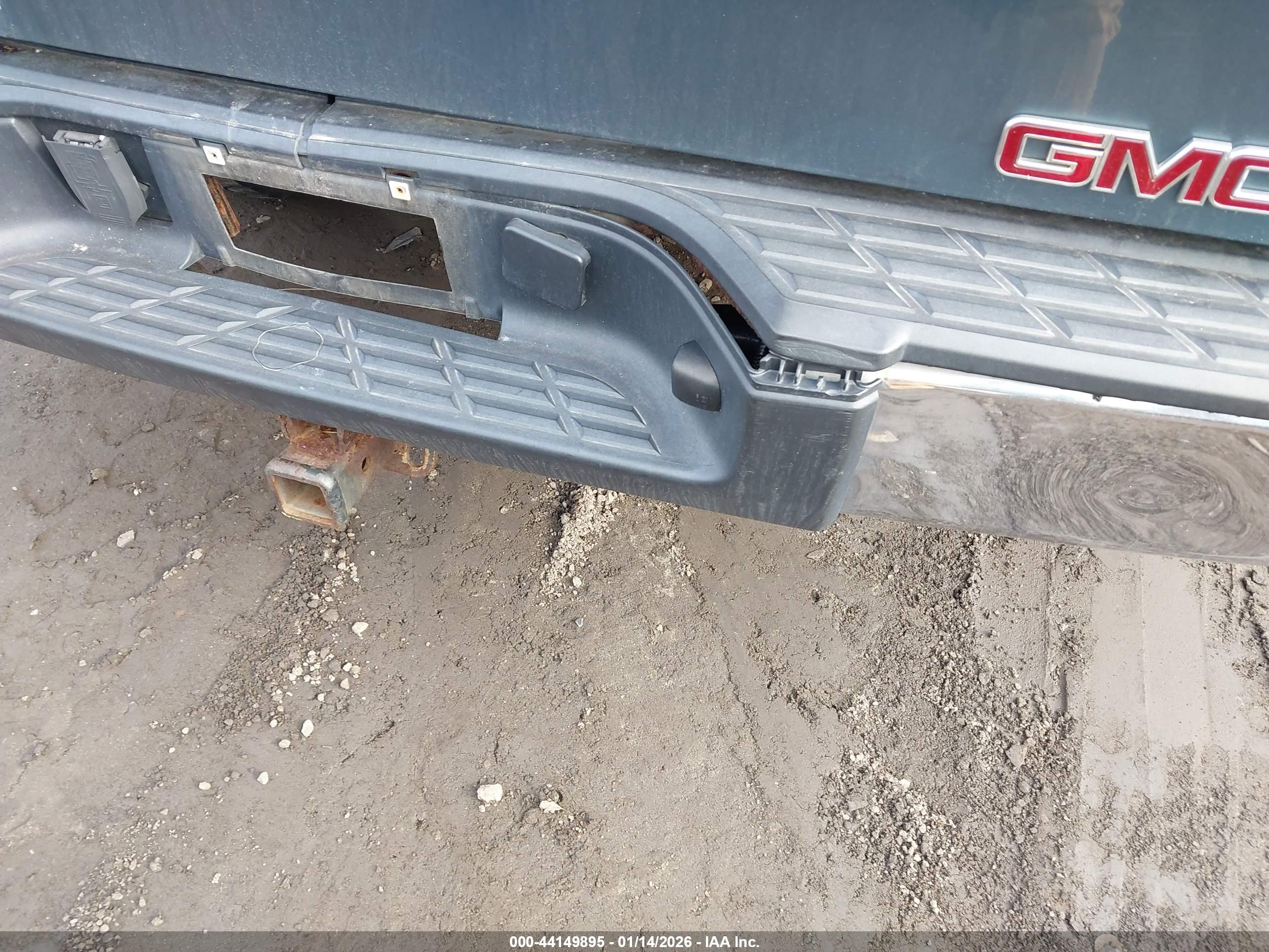 GMC SIERRA image 6