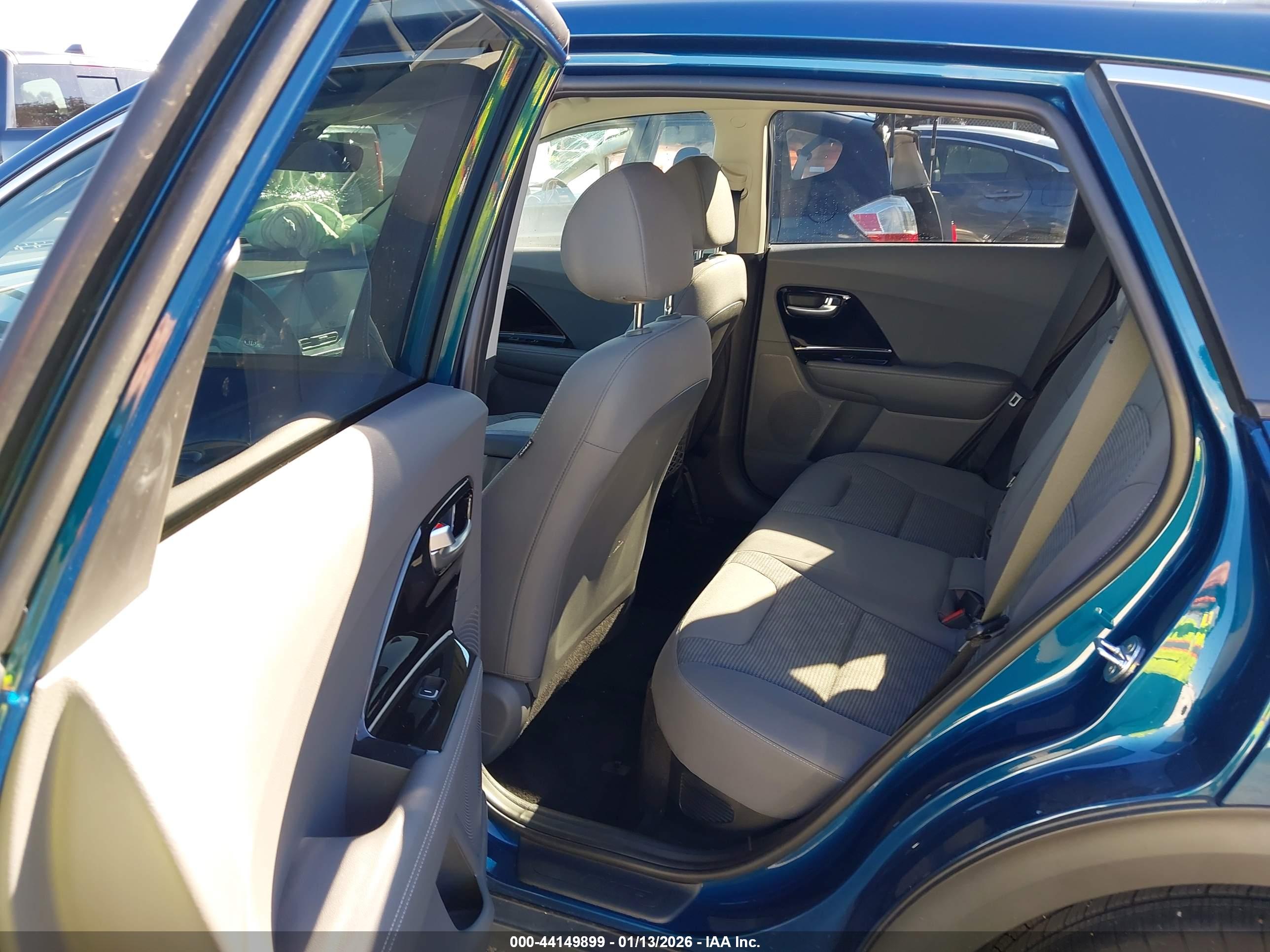 KIA NIRO image 8