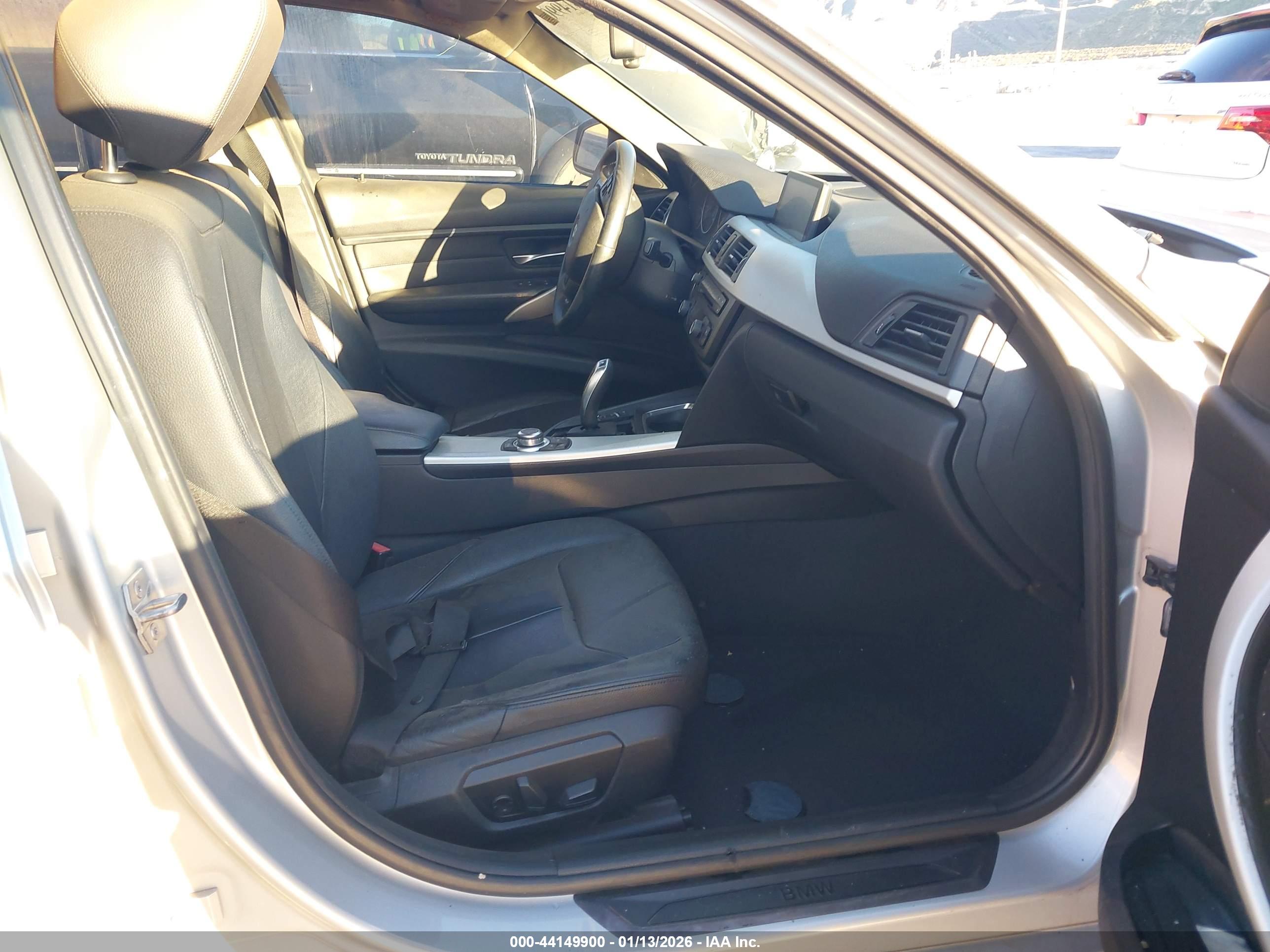 BMW 328I image 5