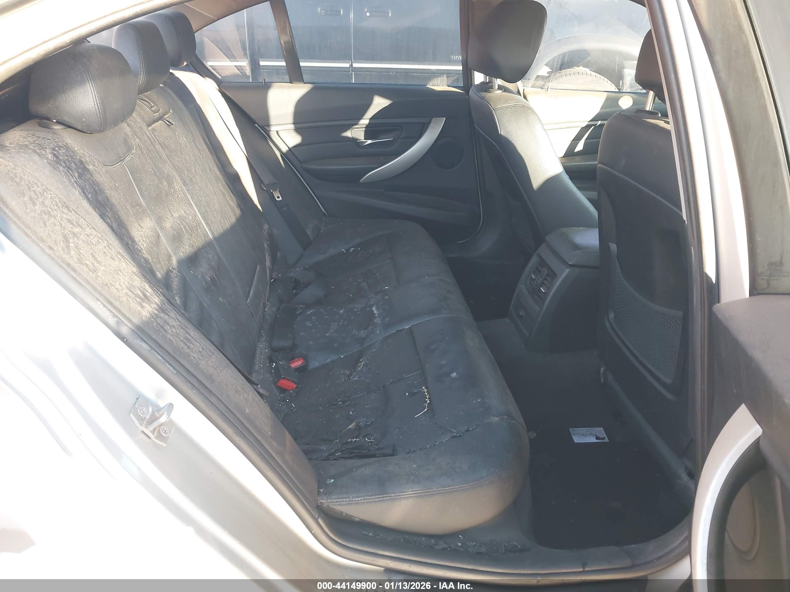 BMW 328I image 8