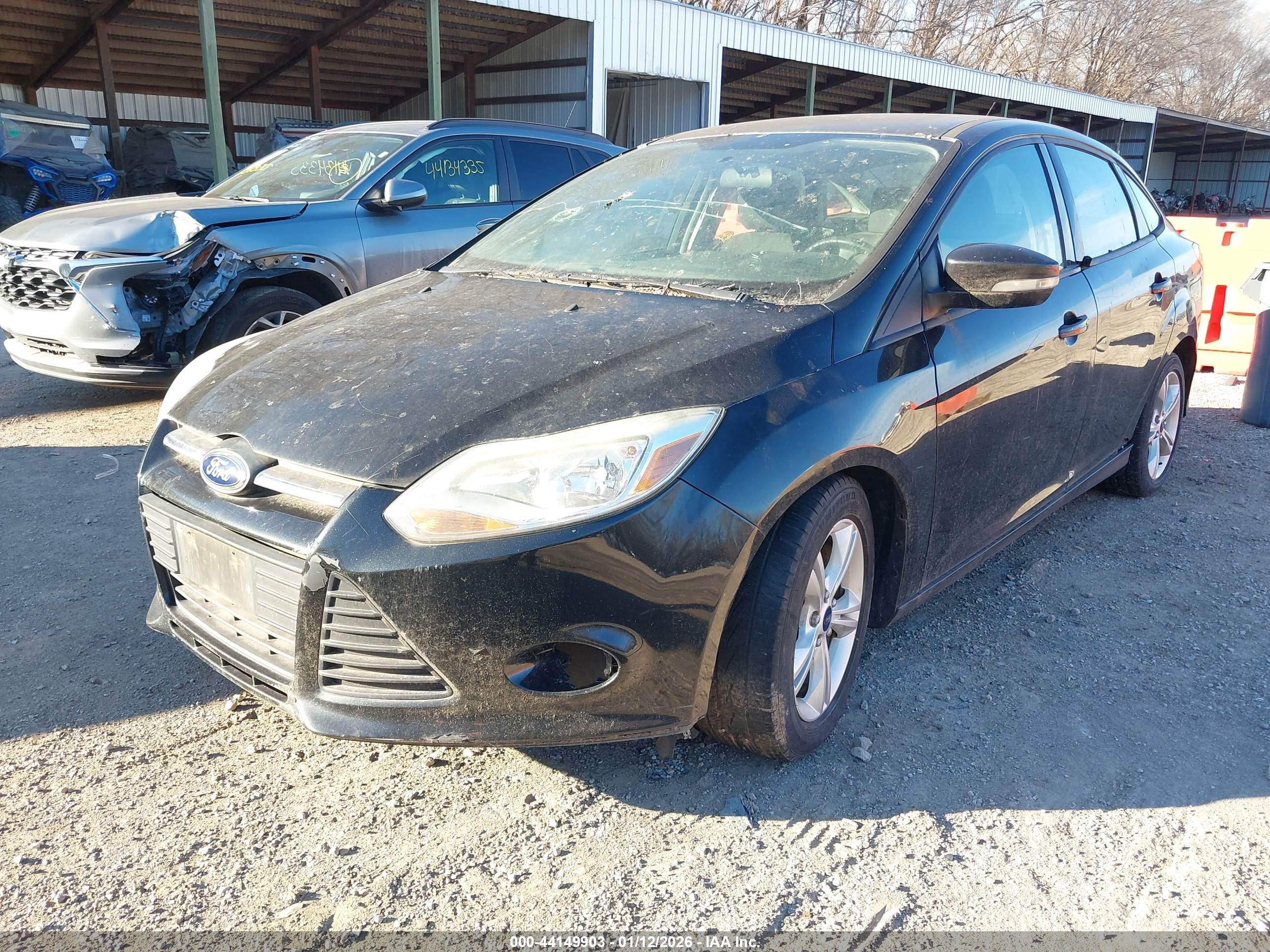 FORD FOCUS image 2