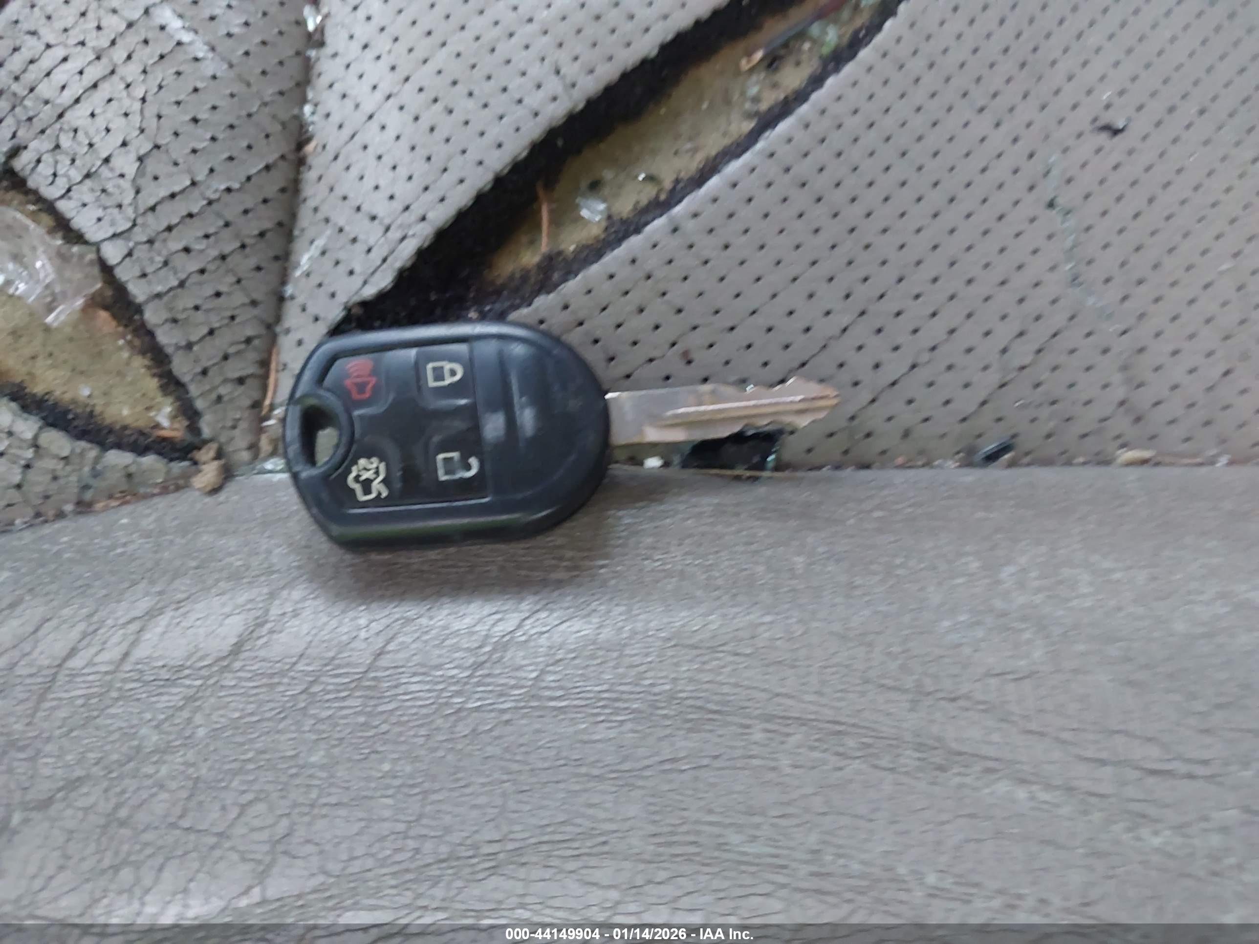 FORD EXPEDITION image 11