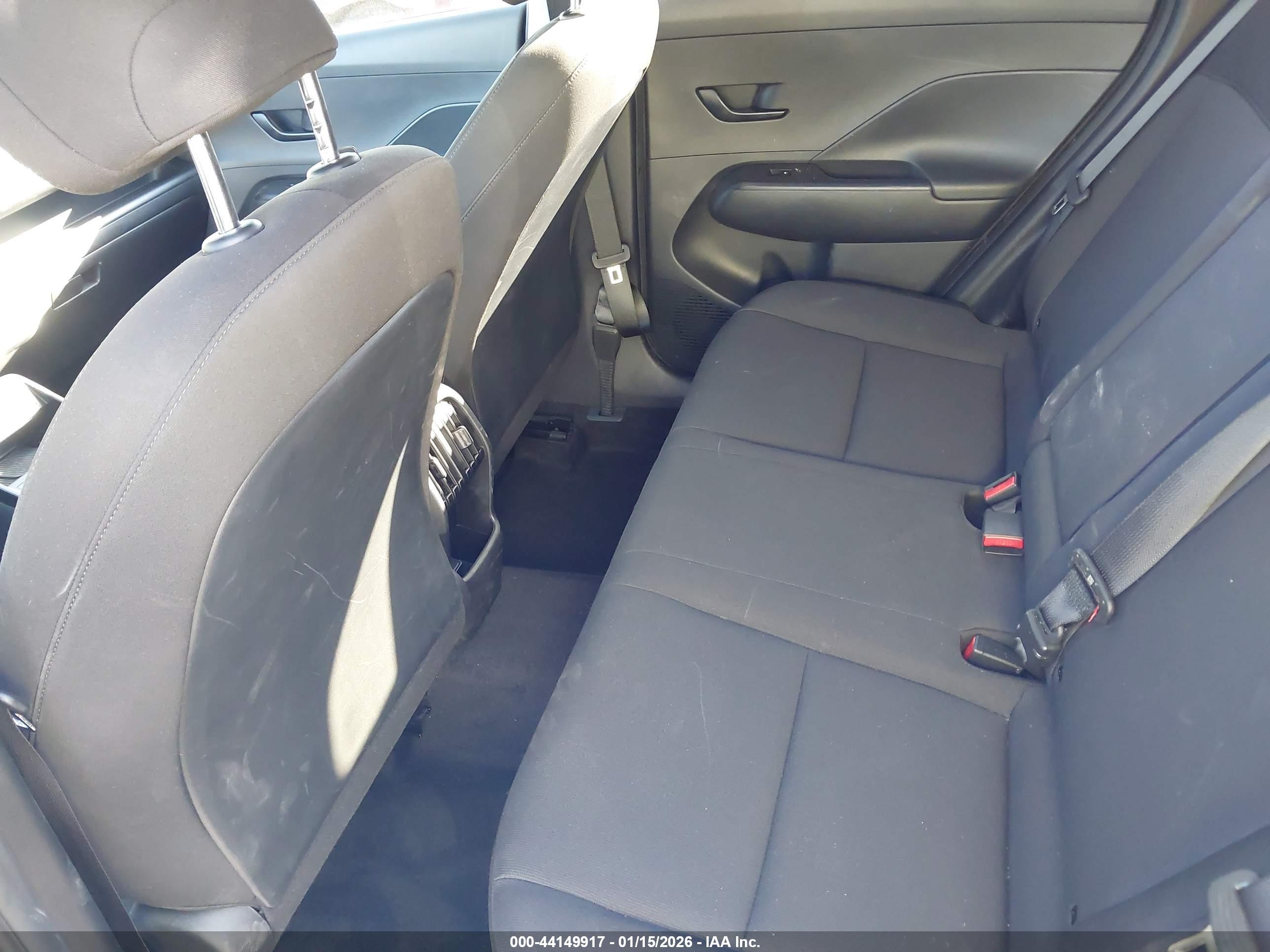 HYUNDAI KONA image 8