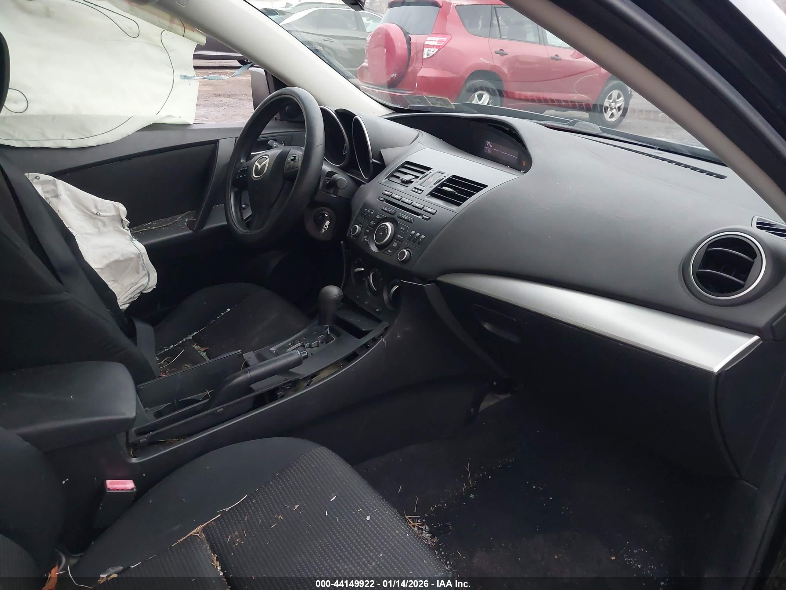 MAZDA MAZDA3 image 5