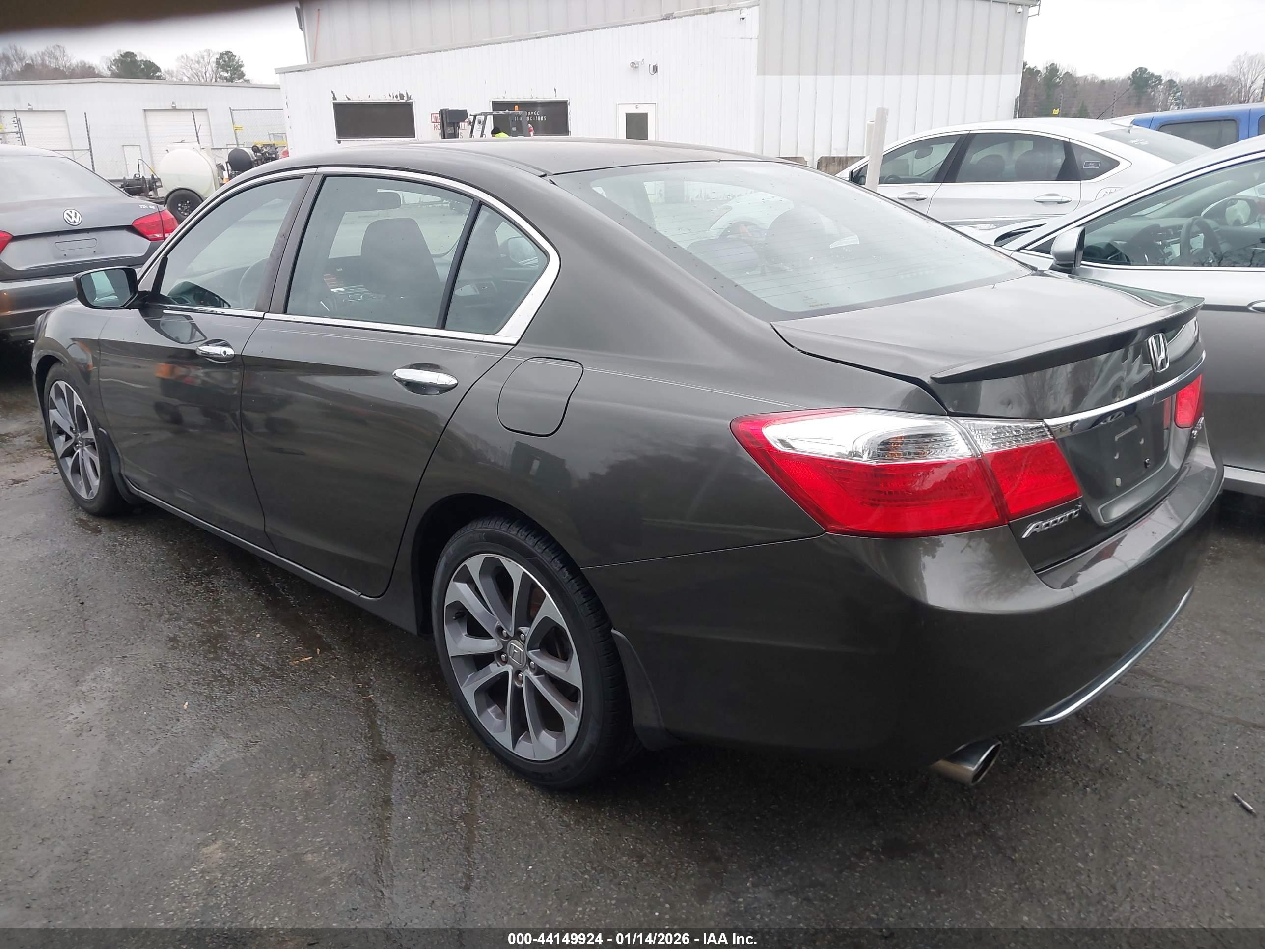 HONDA ACCORD image 3