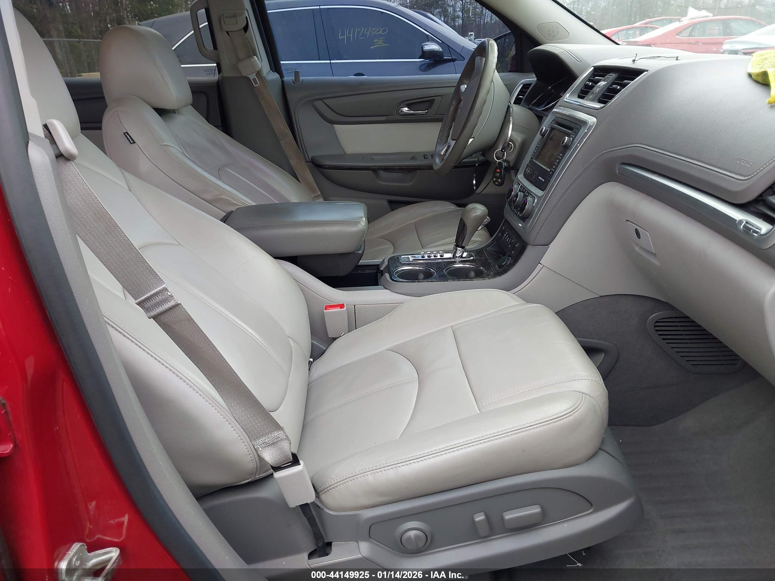 GMC ACADIA image 5