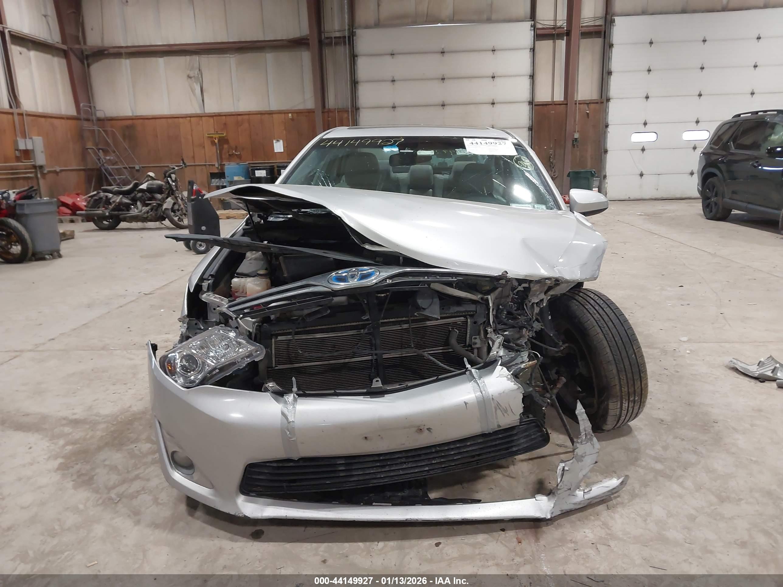 TOYOTA CAMRY image 6