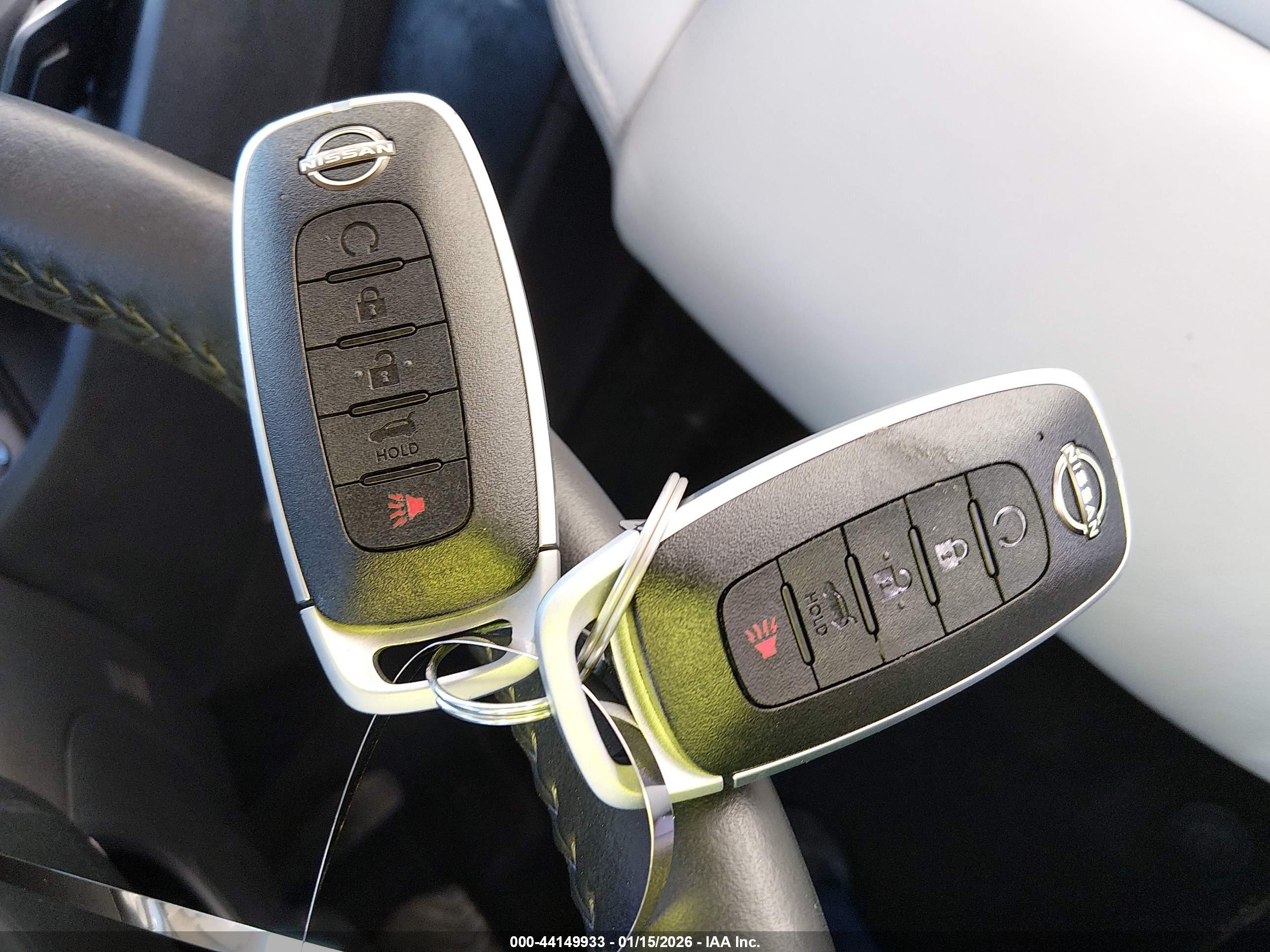 NISSAN ROGUE image 11