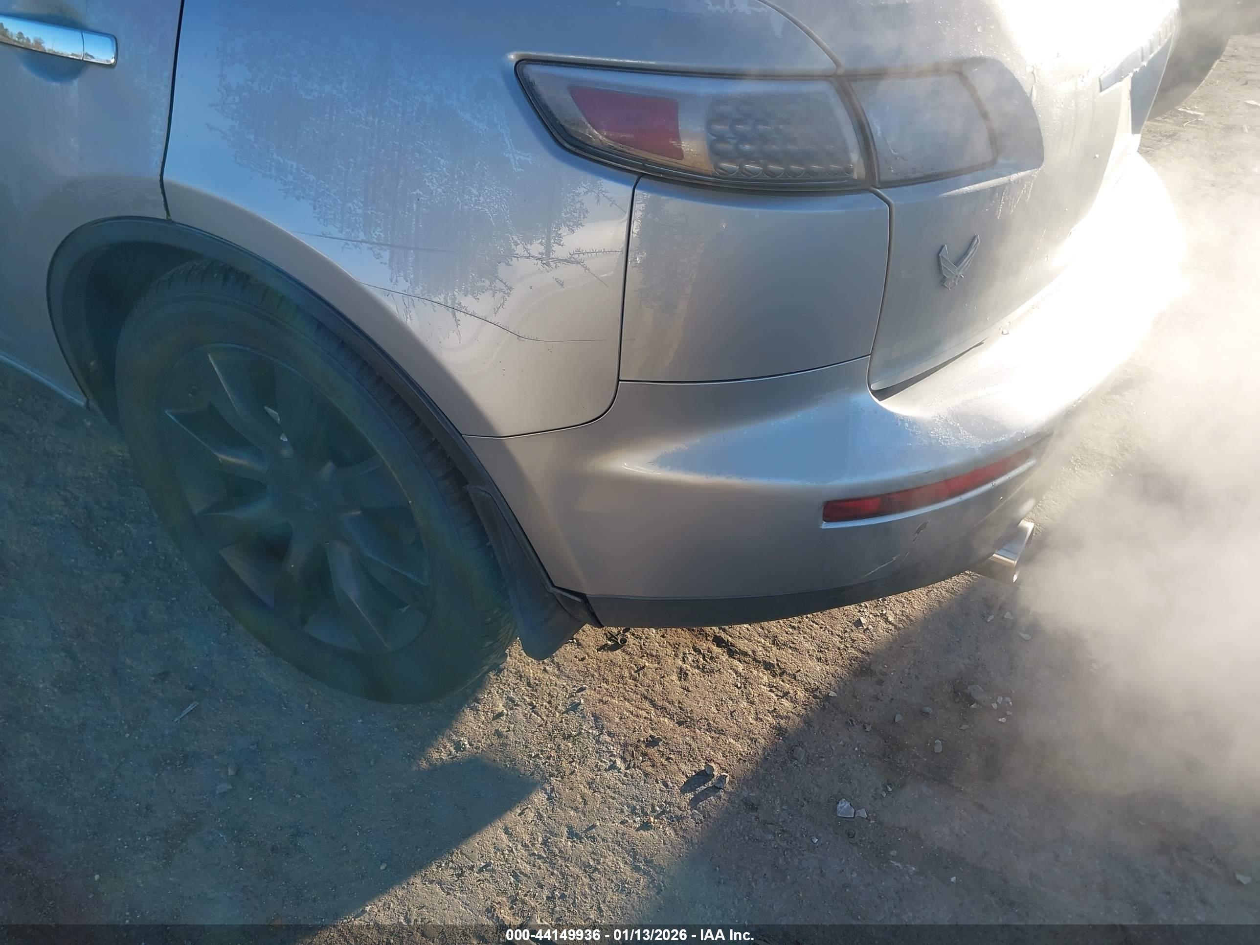 INFINITI FX35 image 6