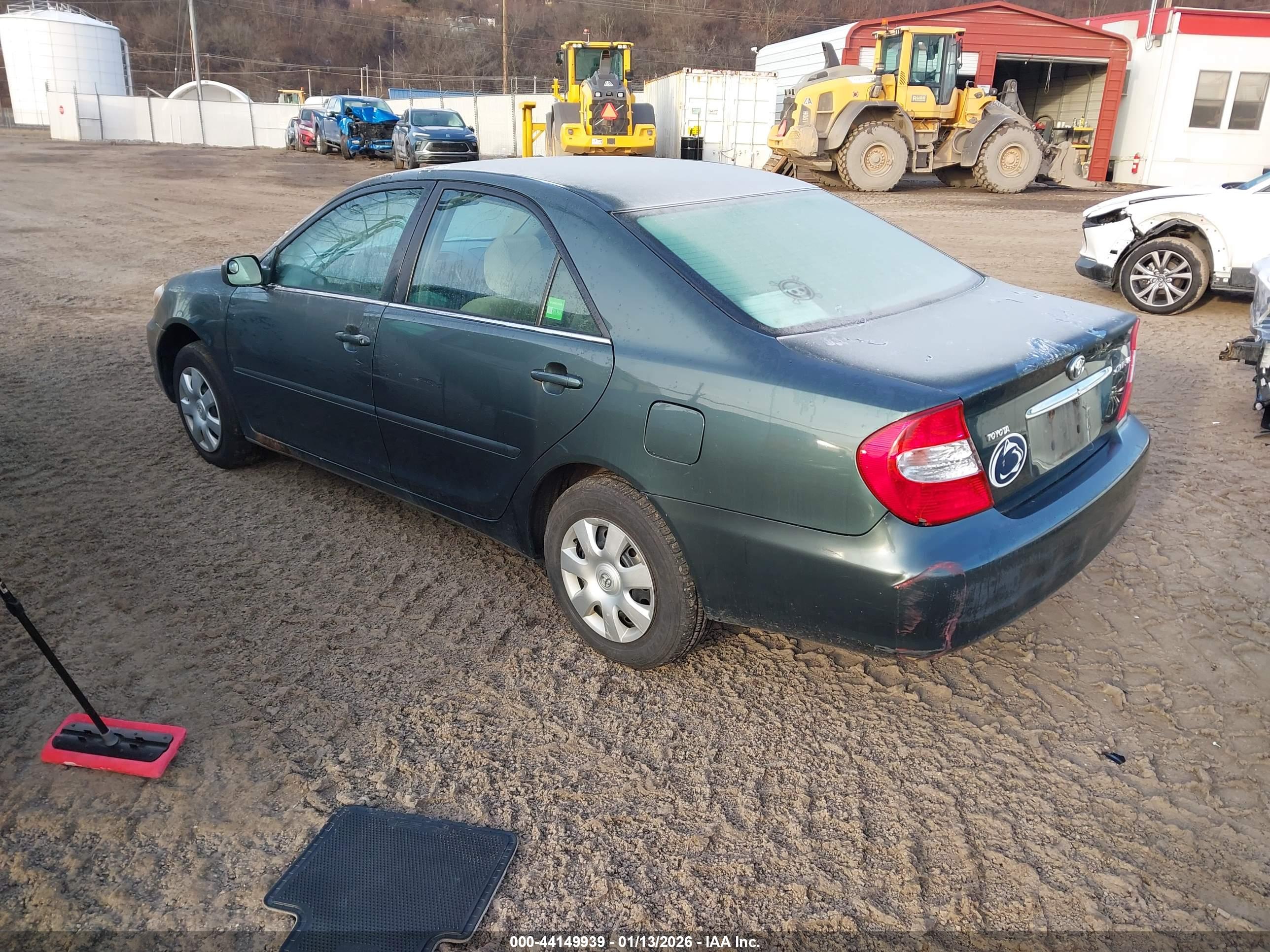 TOYOTA CAMRY image 3