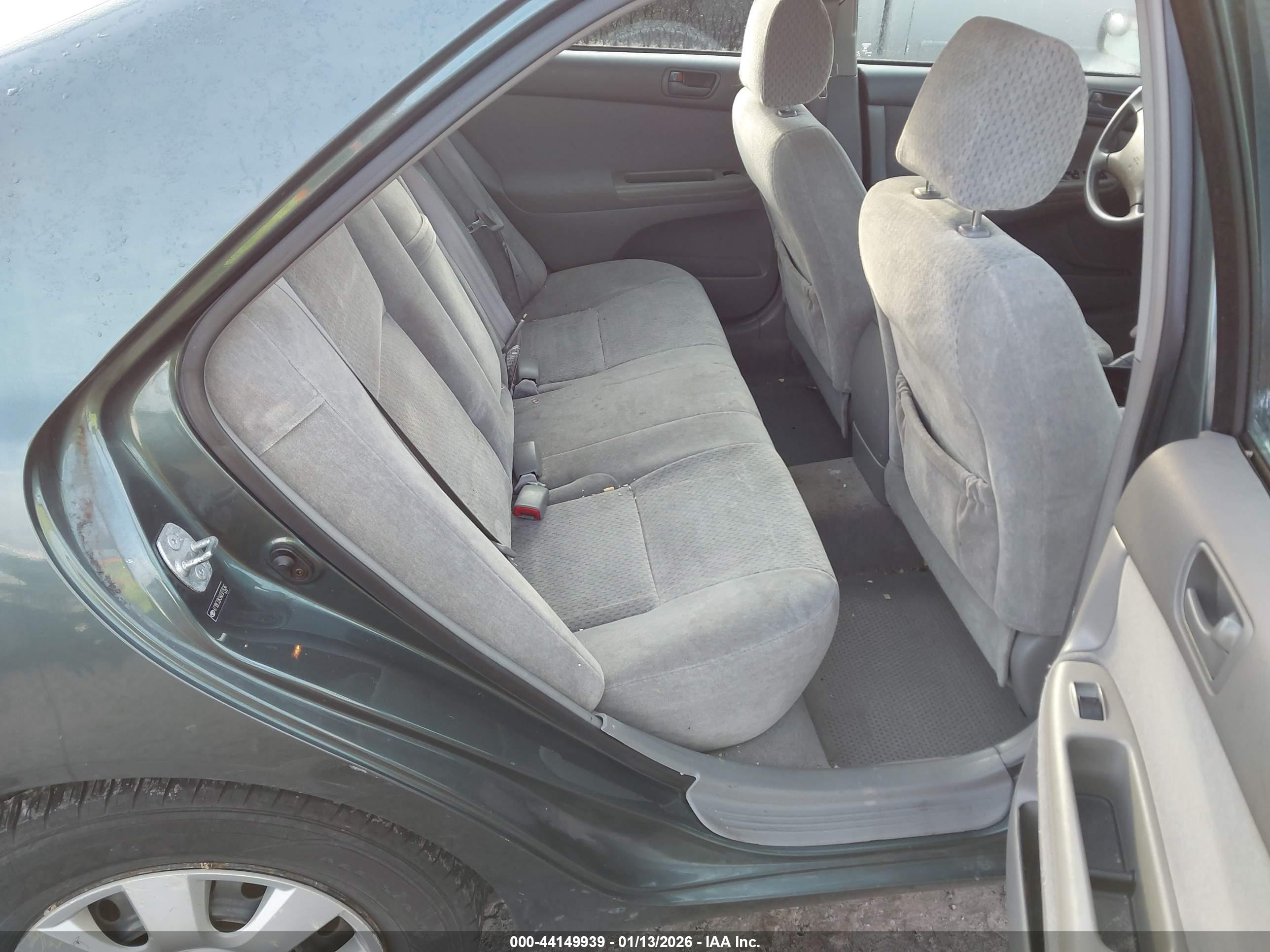 TOYOTA CAMRY image 8