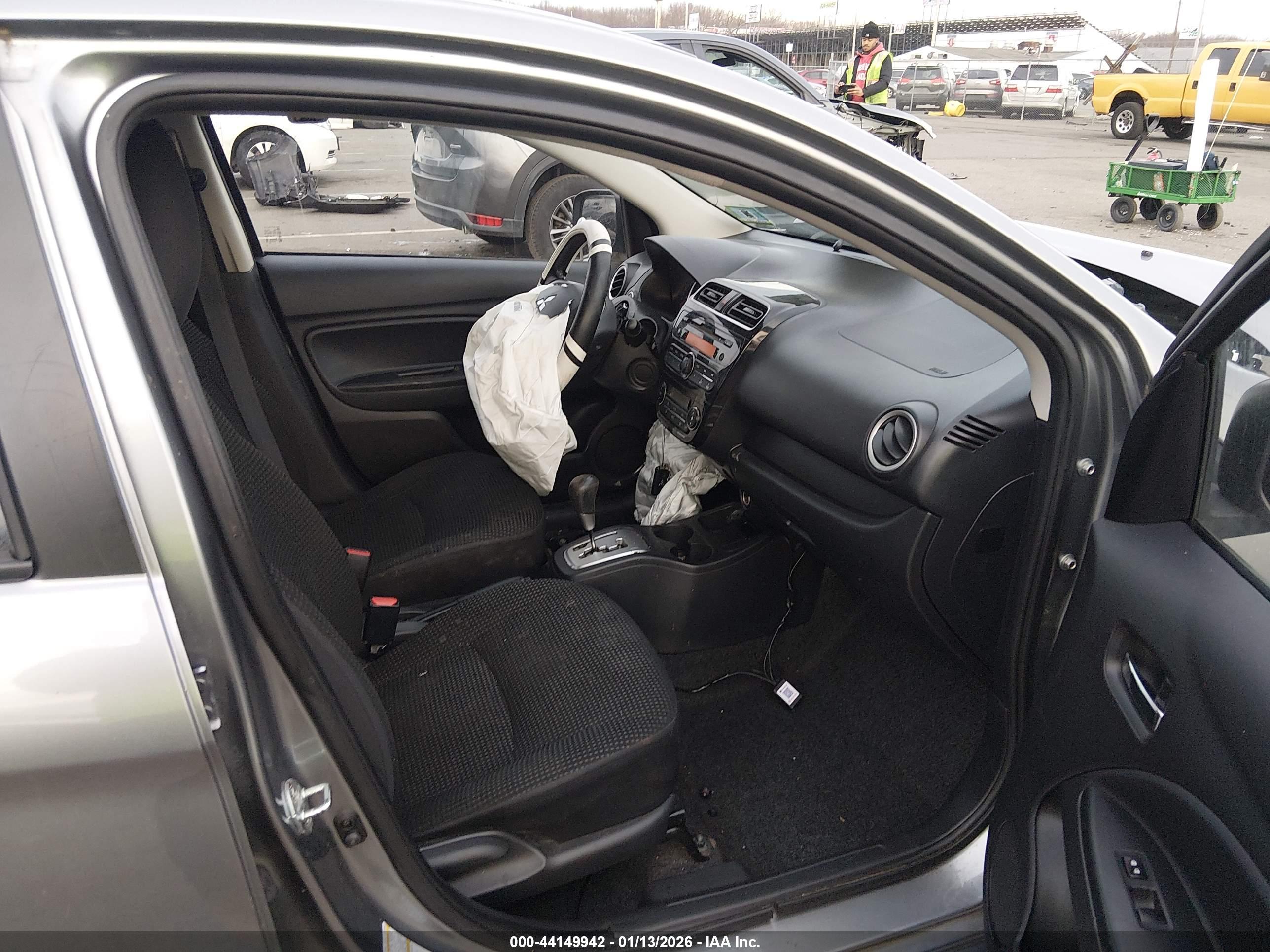 MITSUBISHI MIRAGE image 5