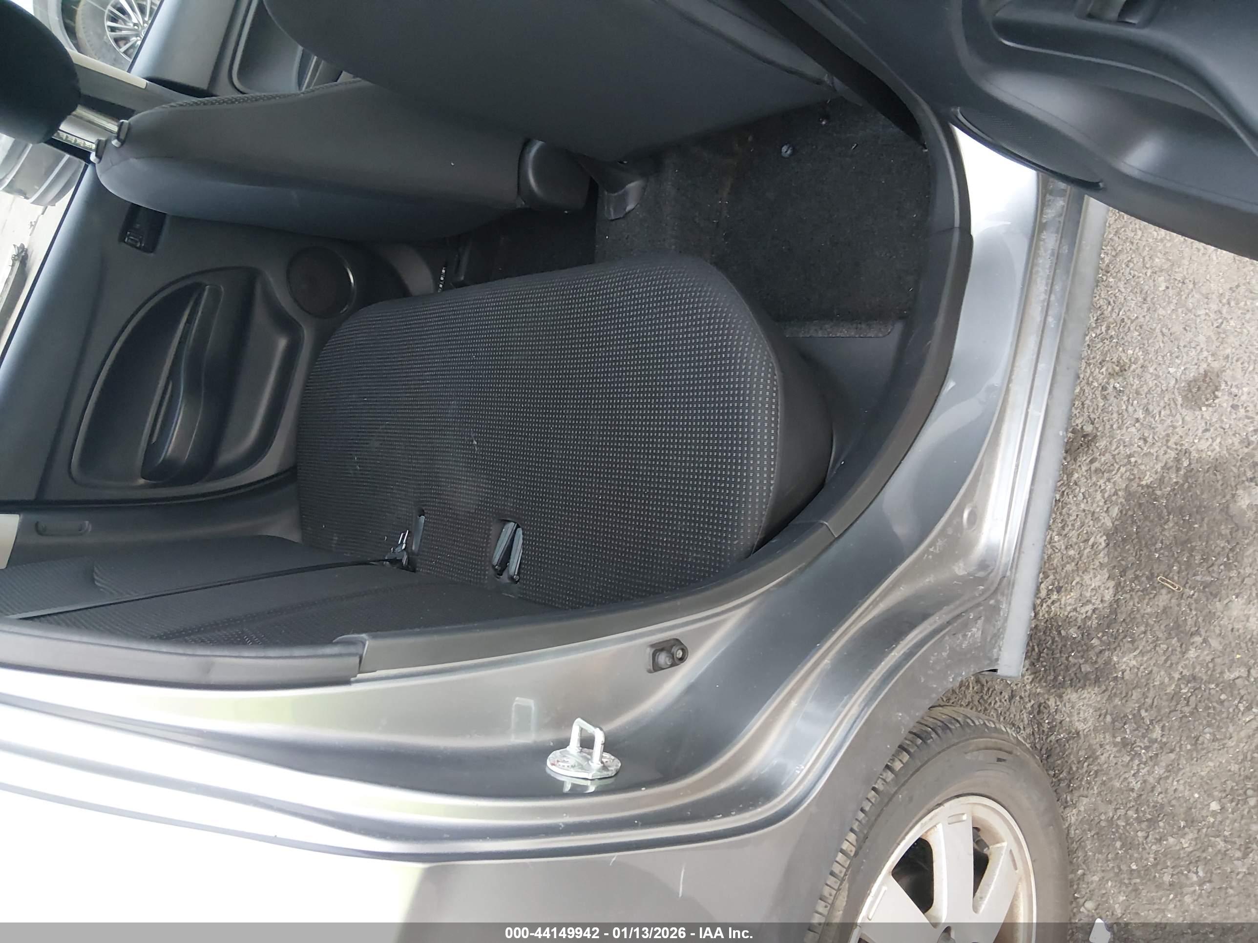MITSUBISHI MIRAGE image 8