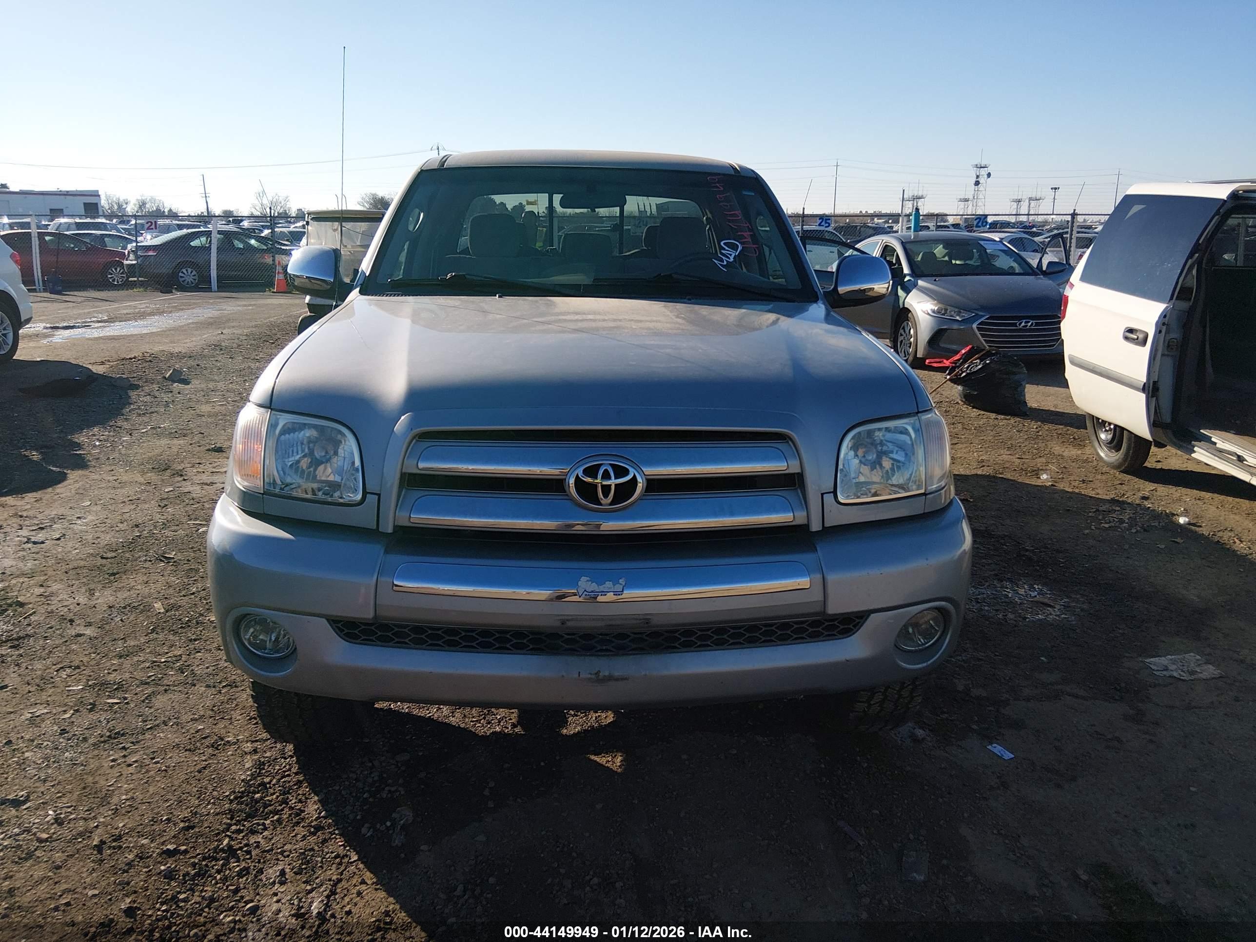 TOYOTA TUNDRA image 6
