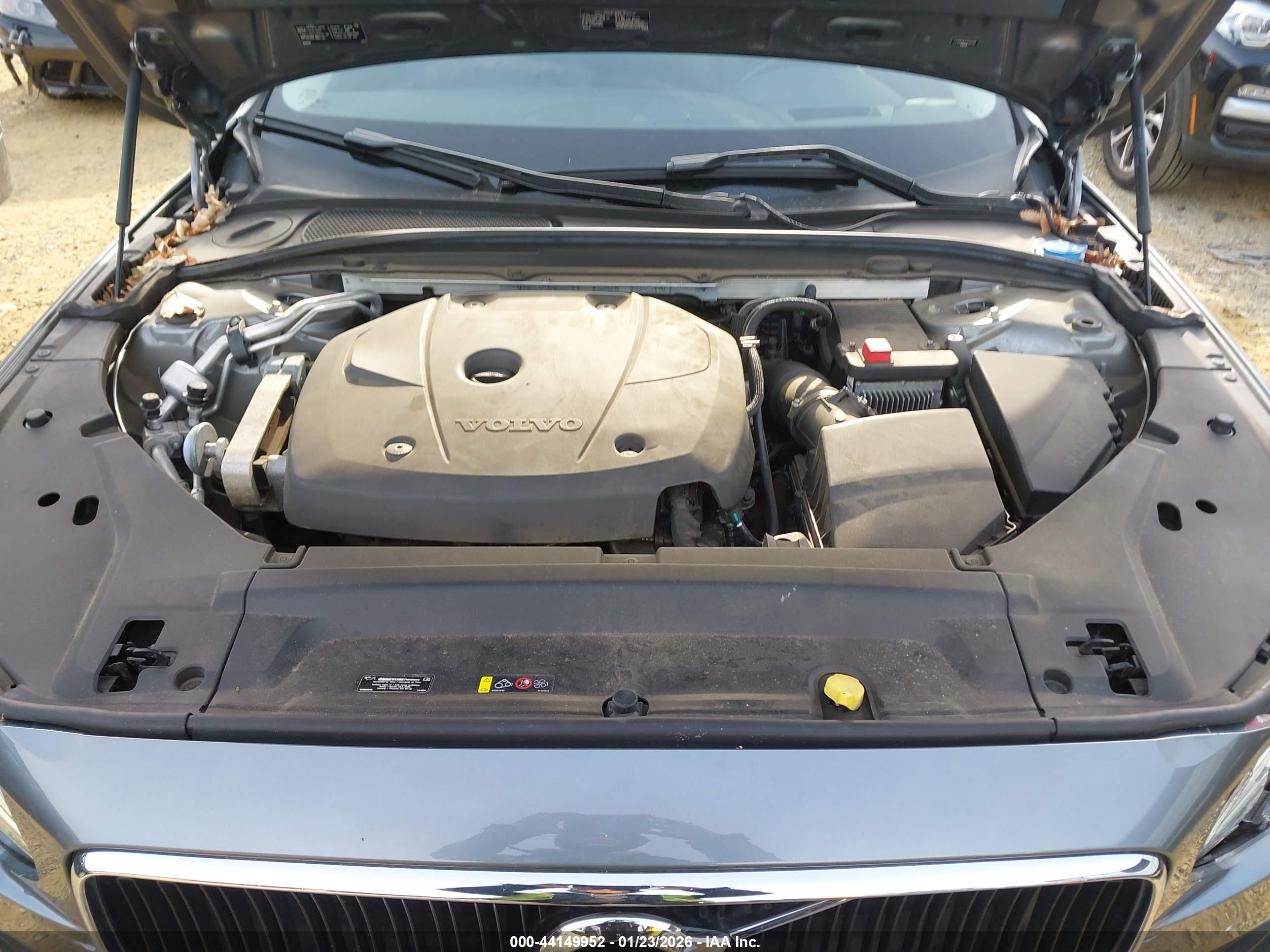 VOLVO S90 image 10