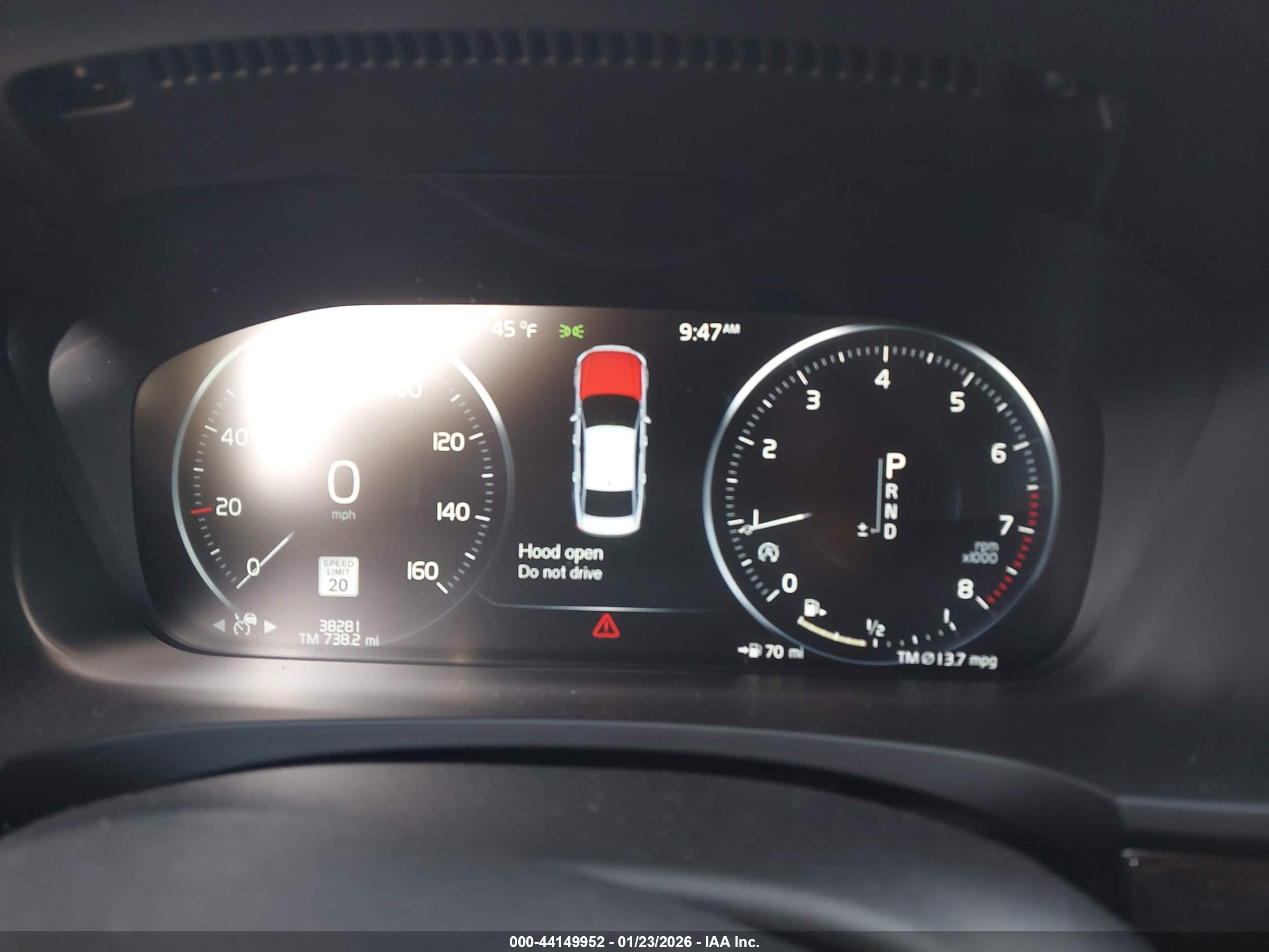 VOLVO S90 image 7