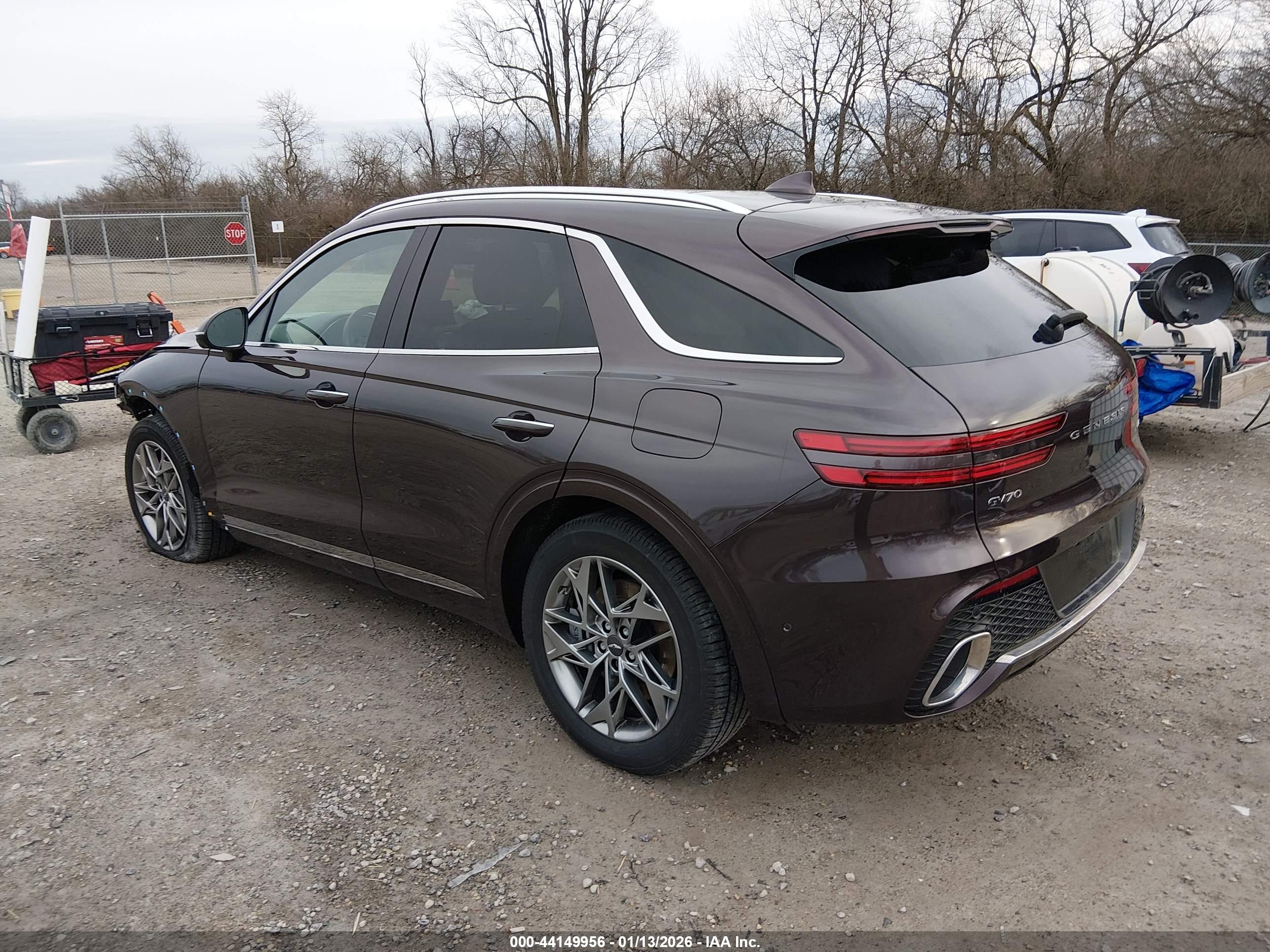 GENESIS GV70 image 3