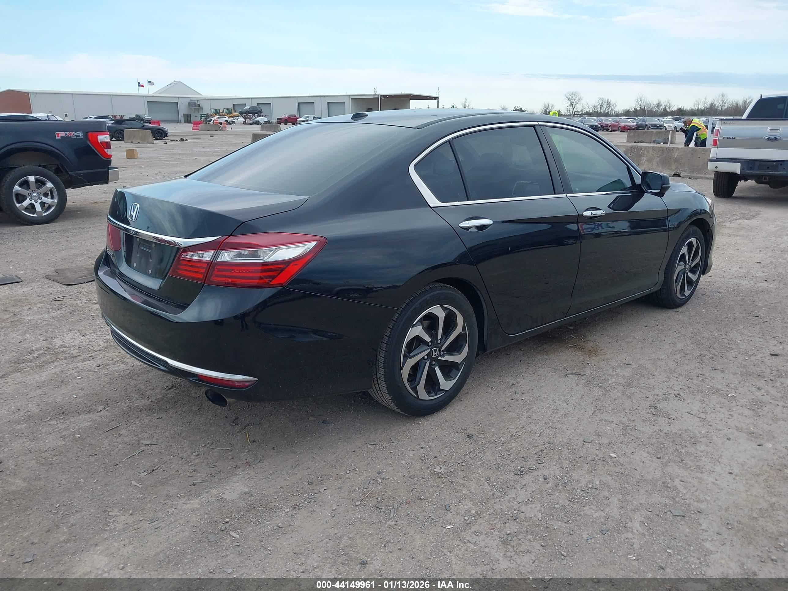 HONDA ACCORD image 4
