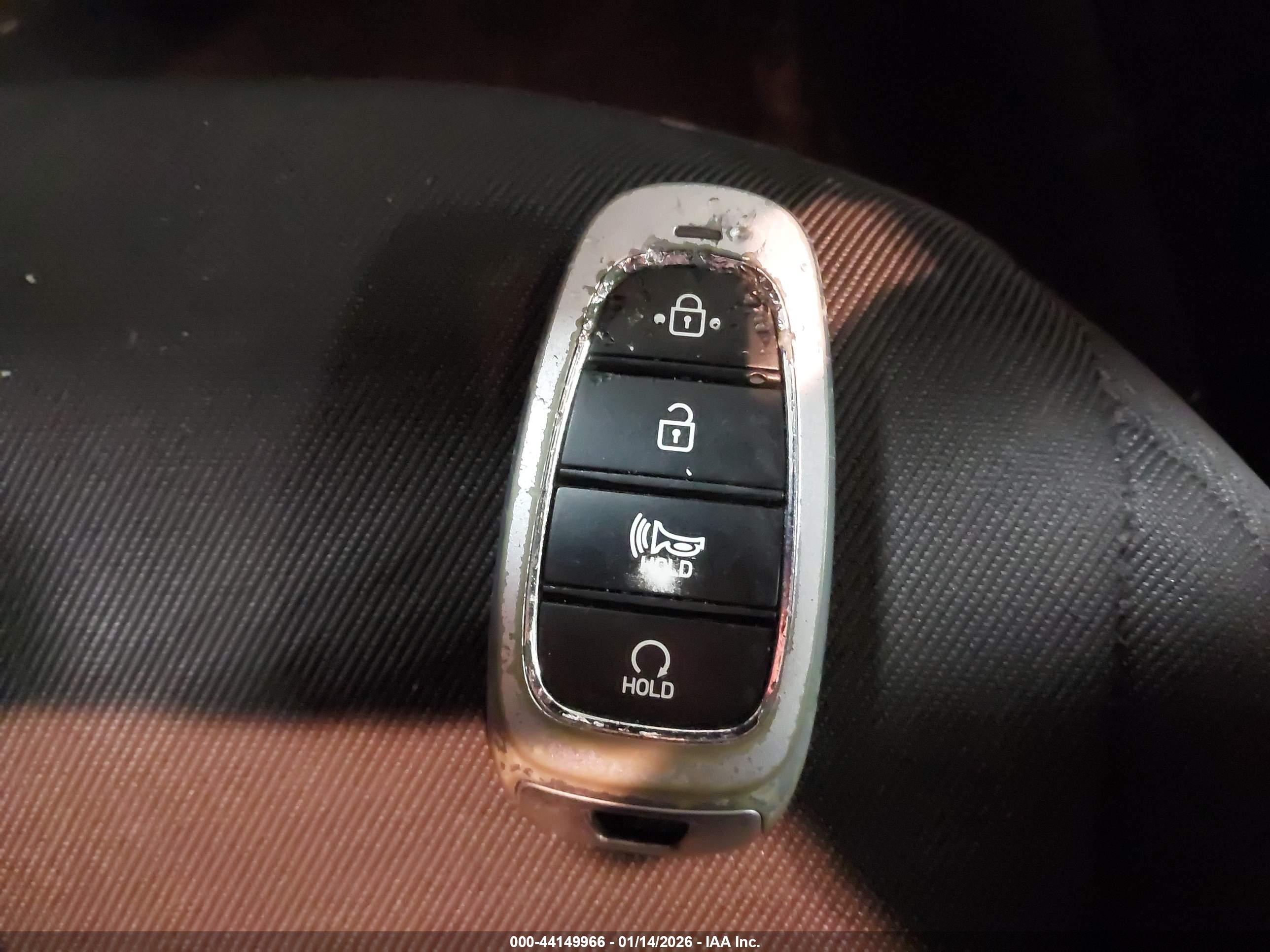HYUNDAI TUCSON image 11