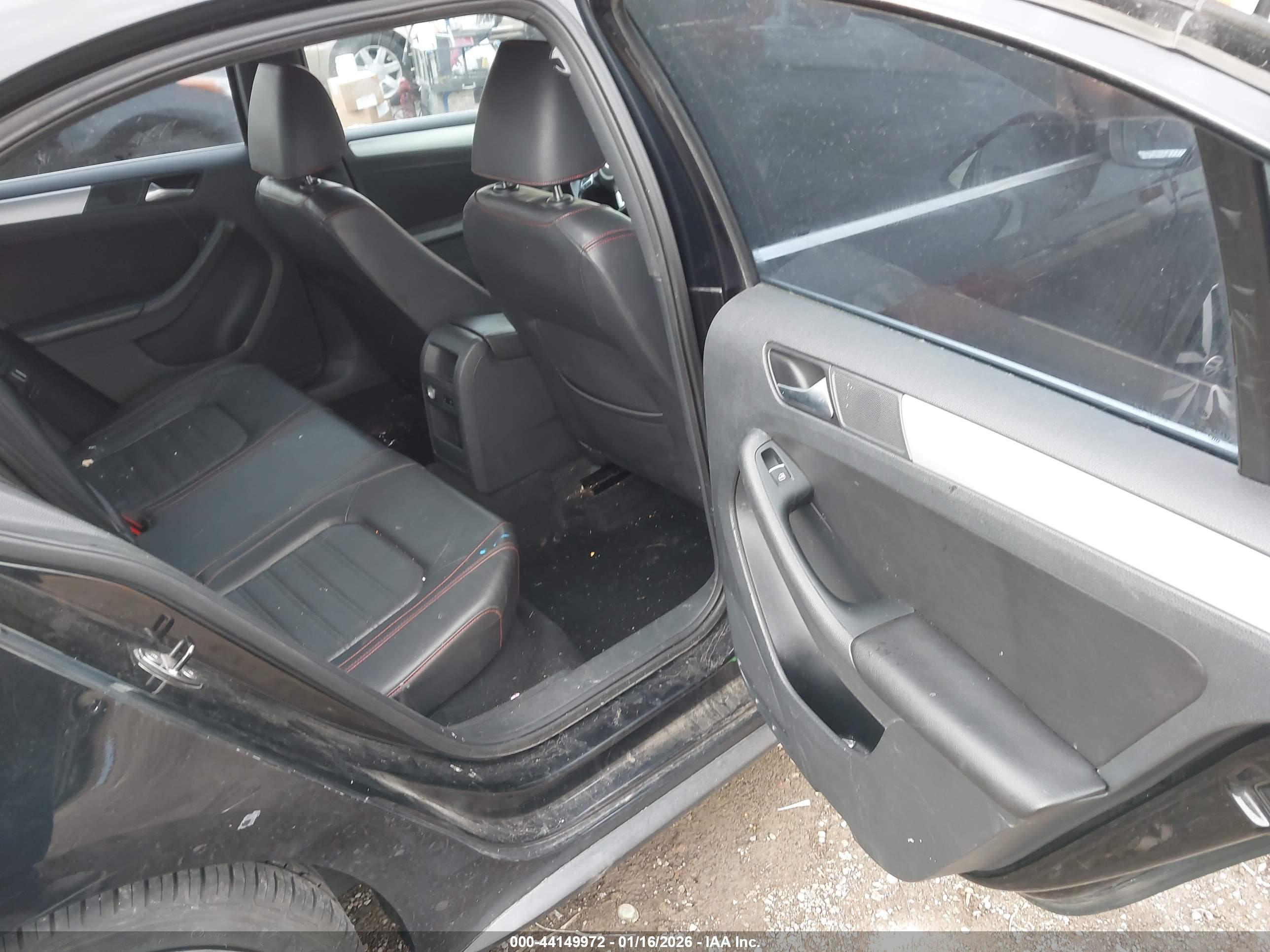 VOLKSWAGEN JETTA image 8