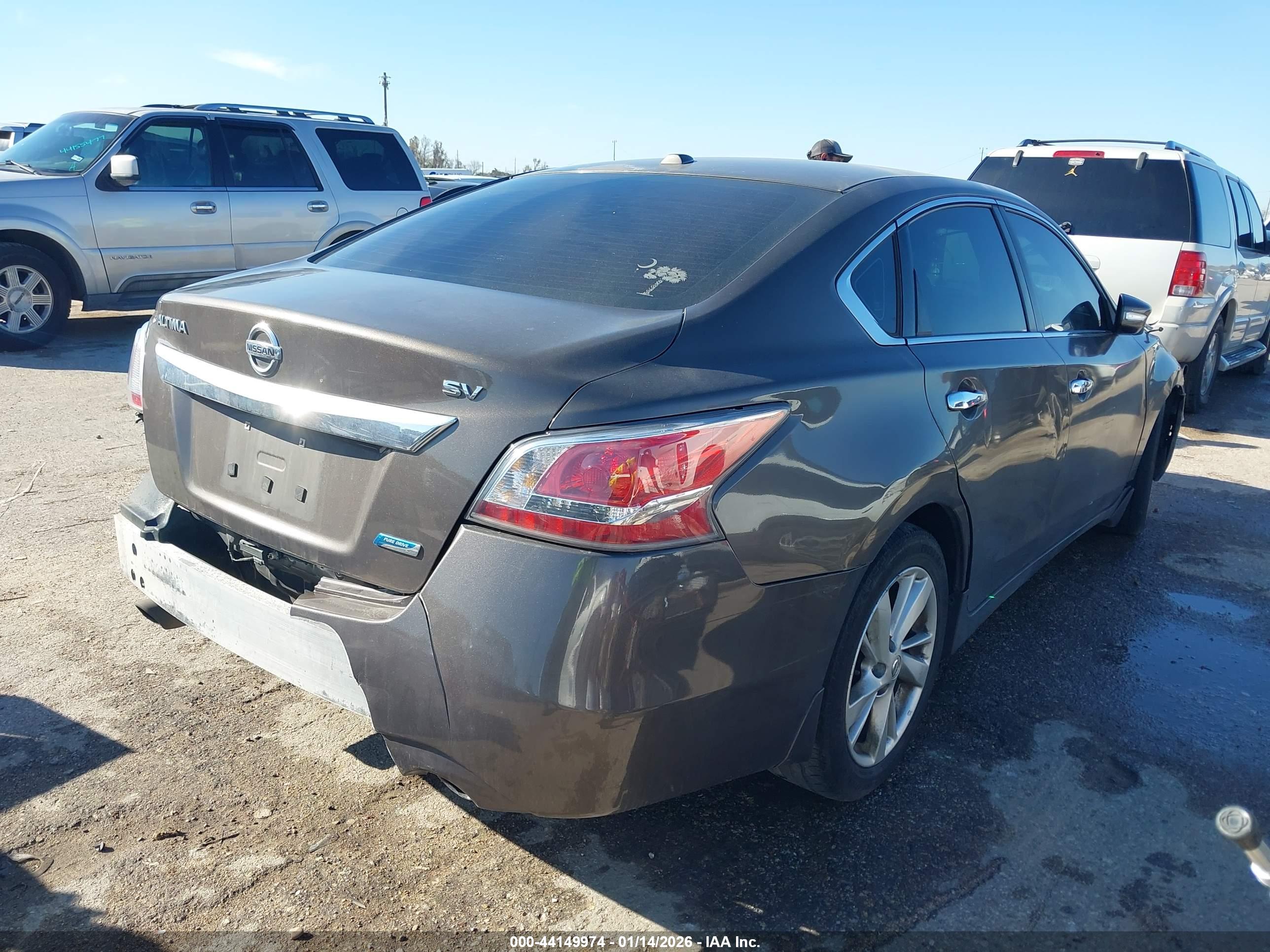 NISSAN ALTIMA image 4