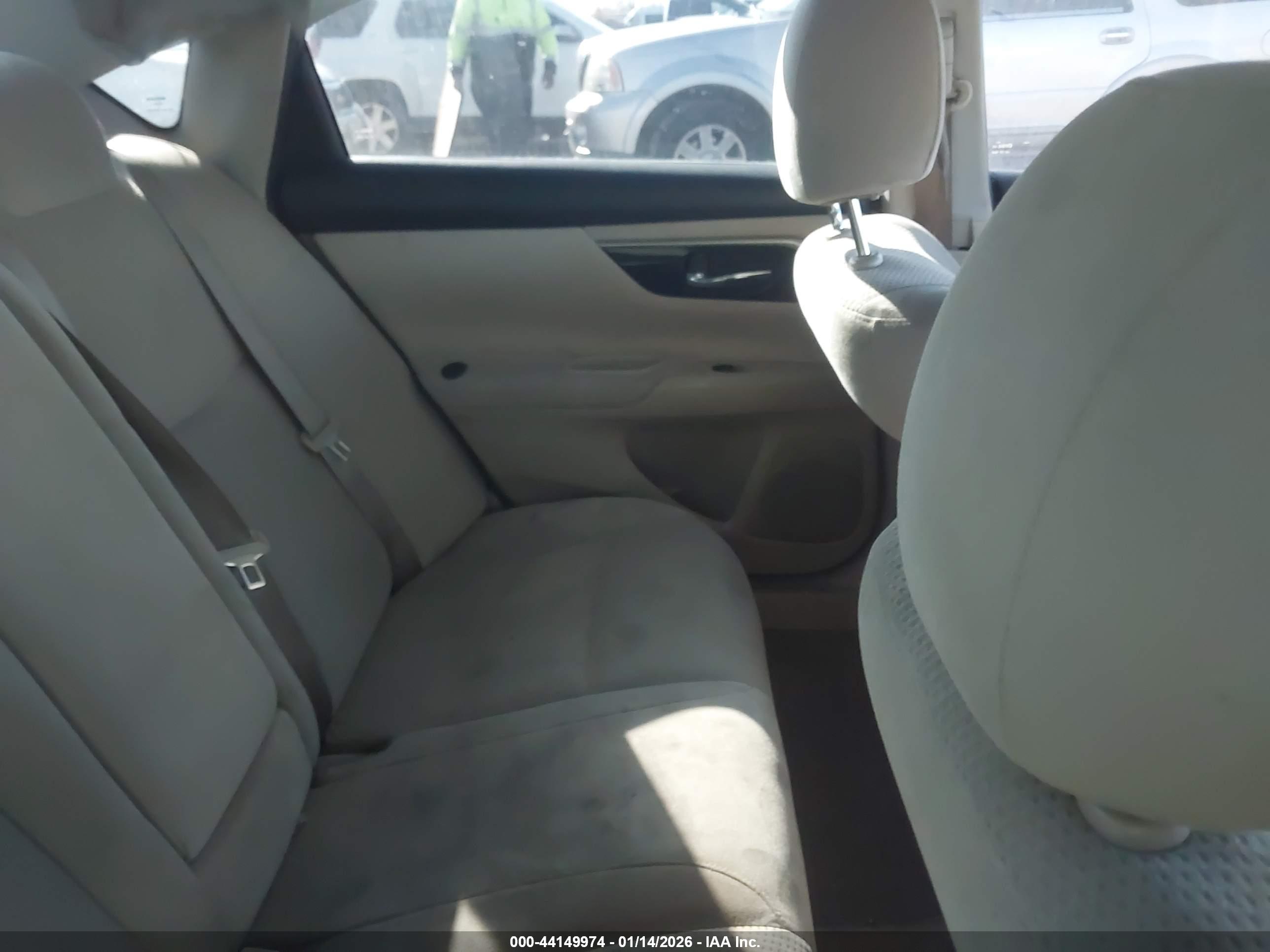 NISSAN ALTIMA image 8