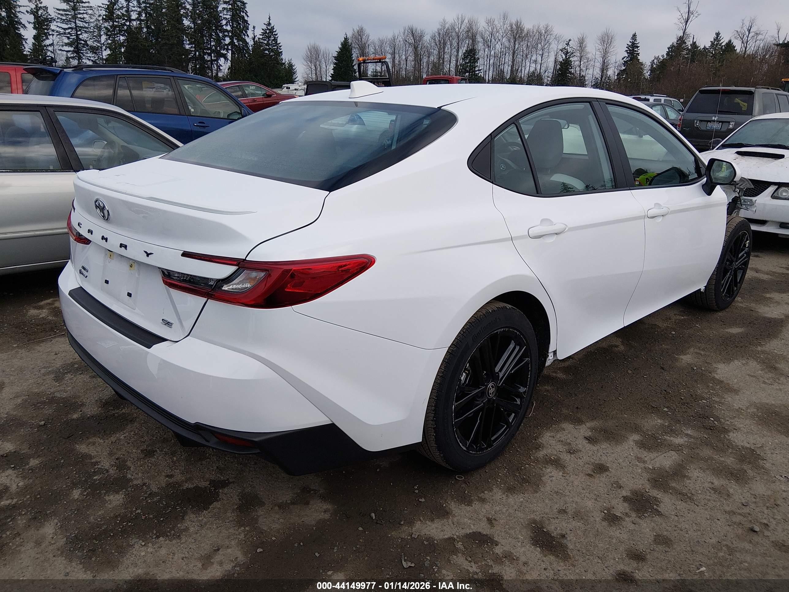 TOYOTA CAMRY image 4