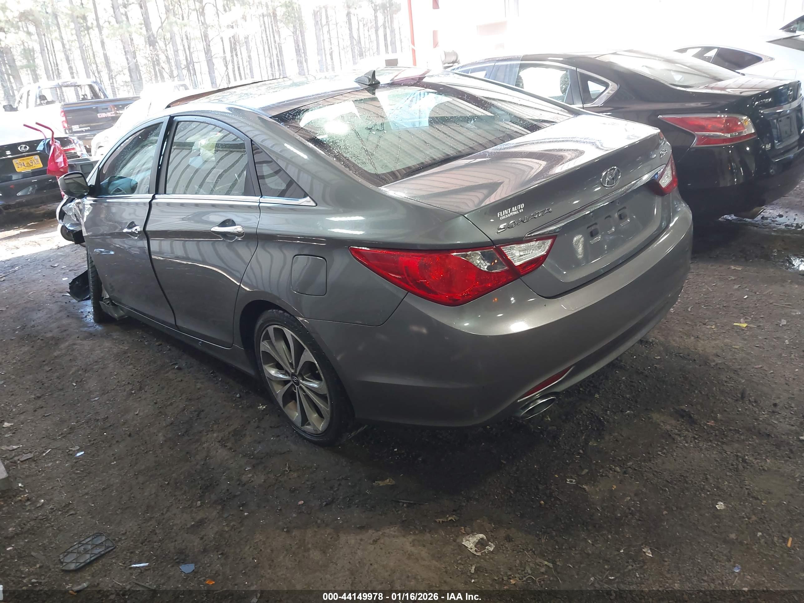HYUNDAI SONATA image 3