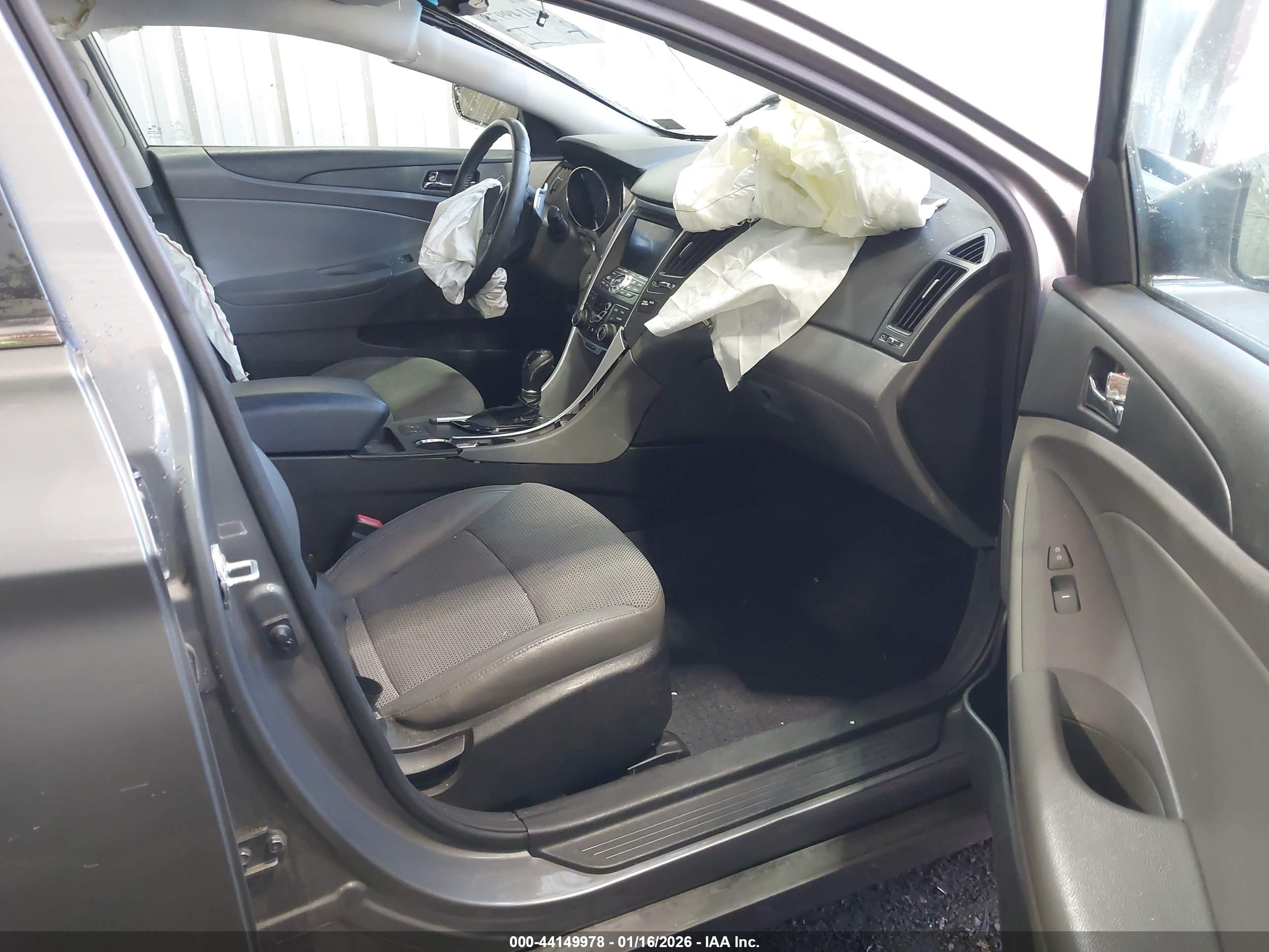 HYUNDAI SONATA image 5