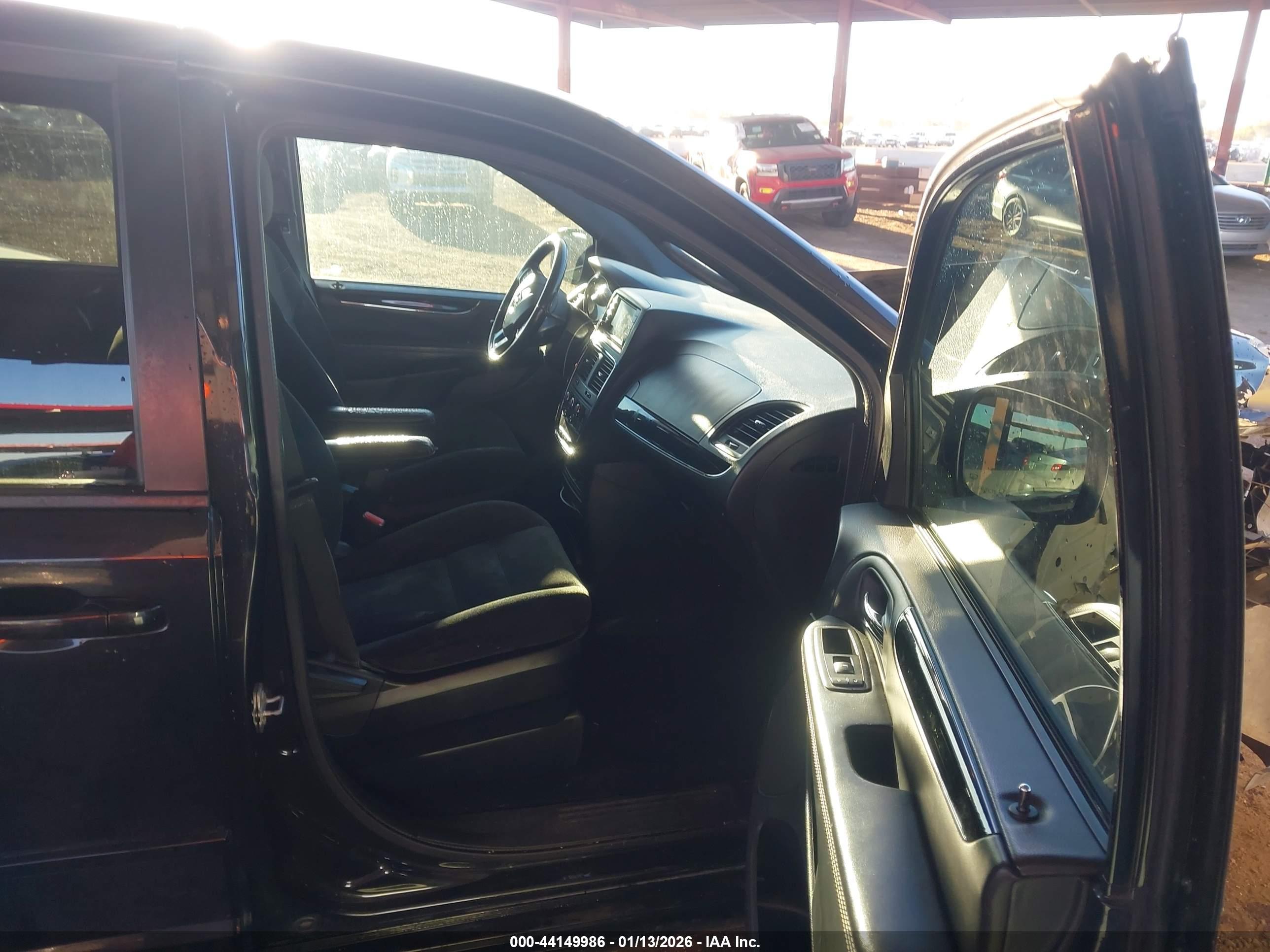 DODGE GRAND image 5