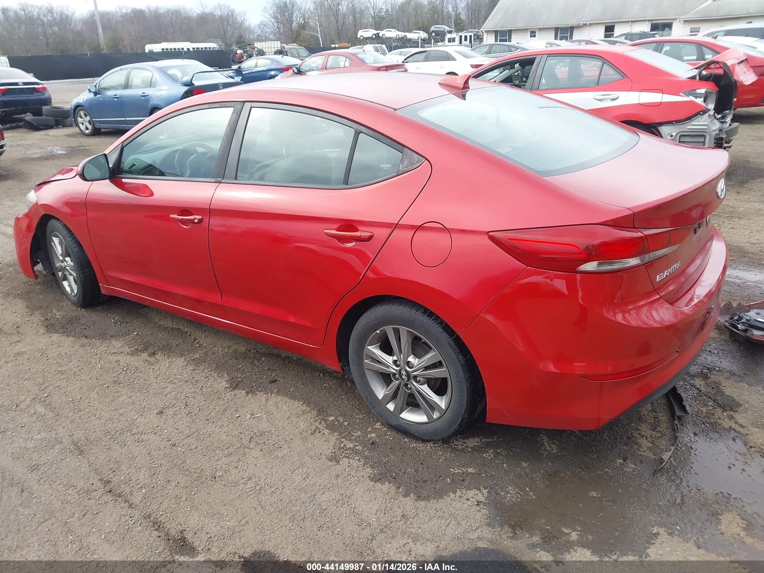 HYUNDAI ELANTRA image 3