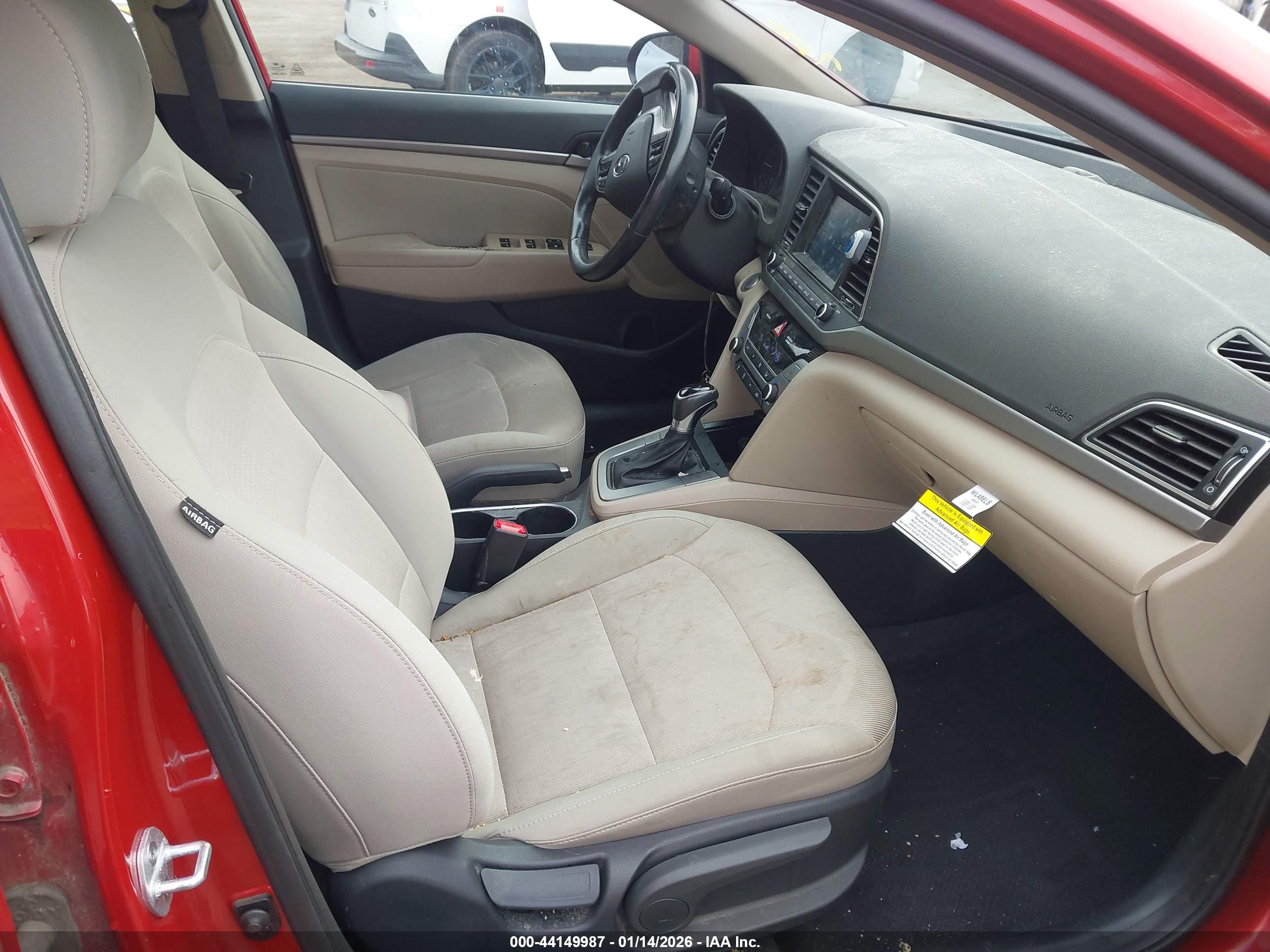 HYUNDAI ELANTRA image 5