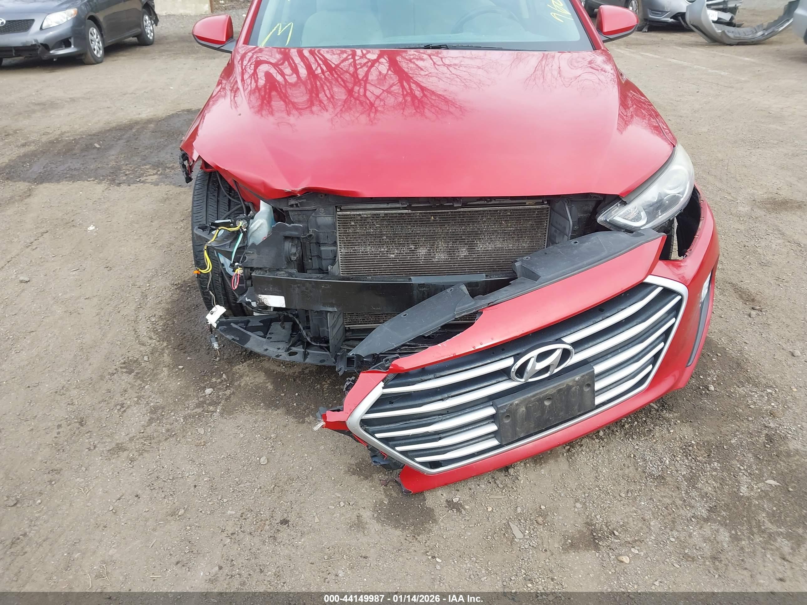 HYUNDAI ELANTRA image 6