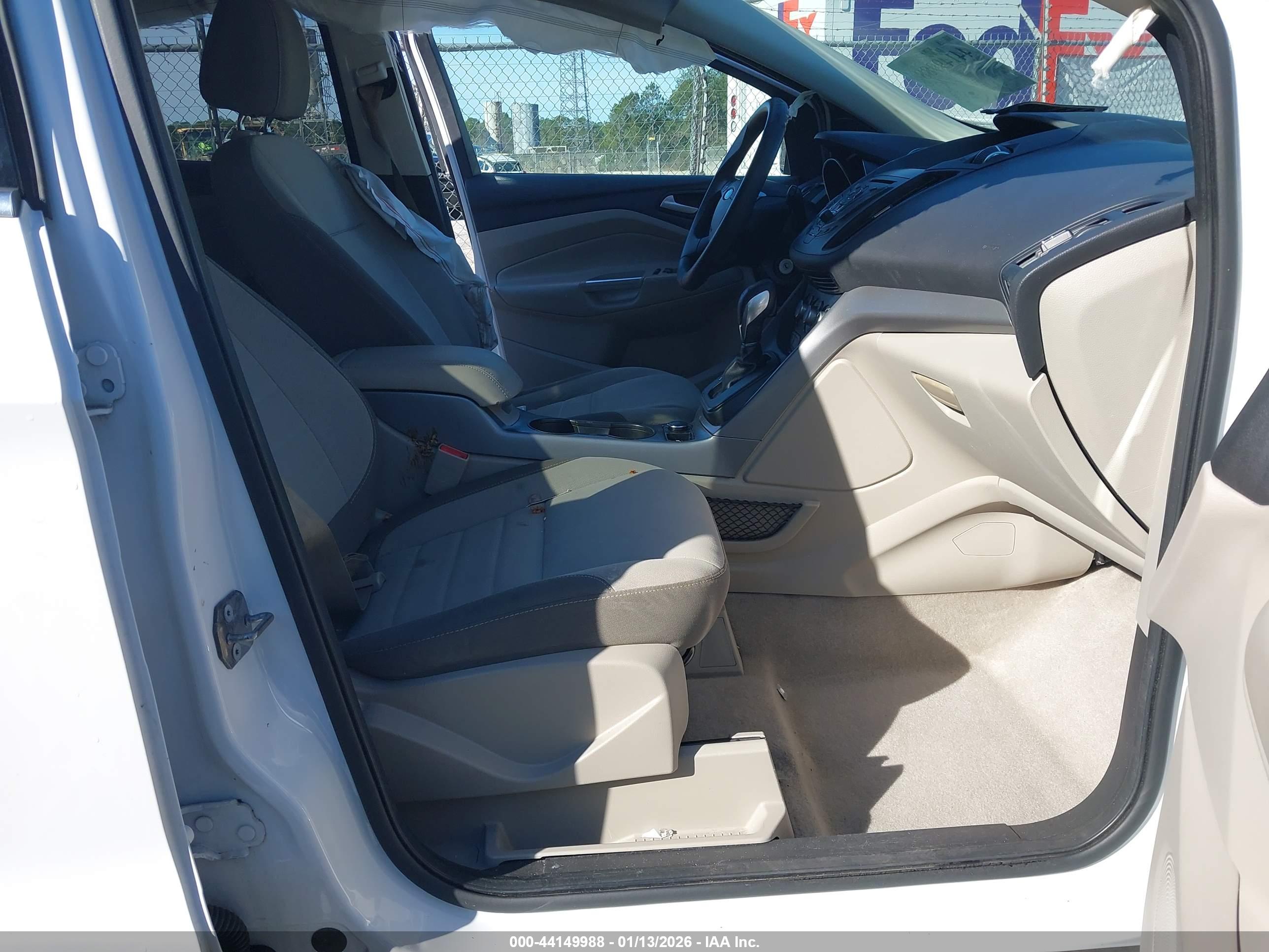 FORD ESCAPE image 5
