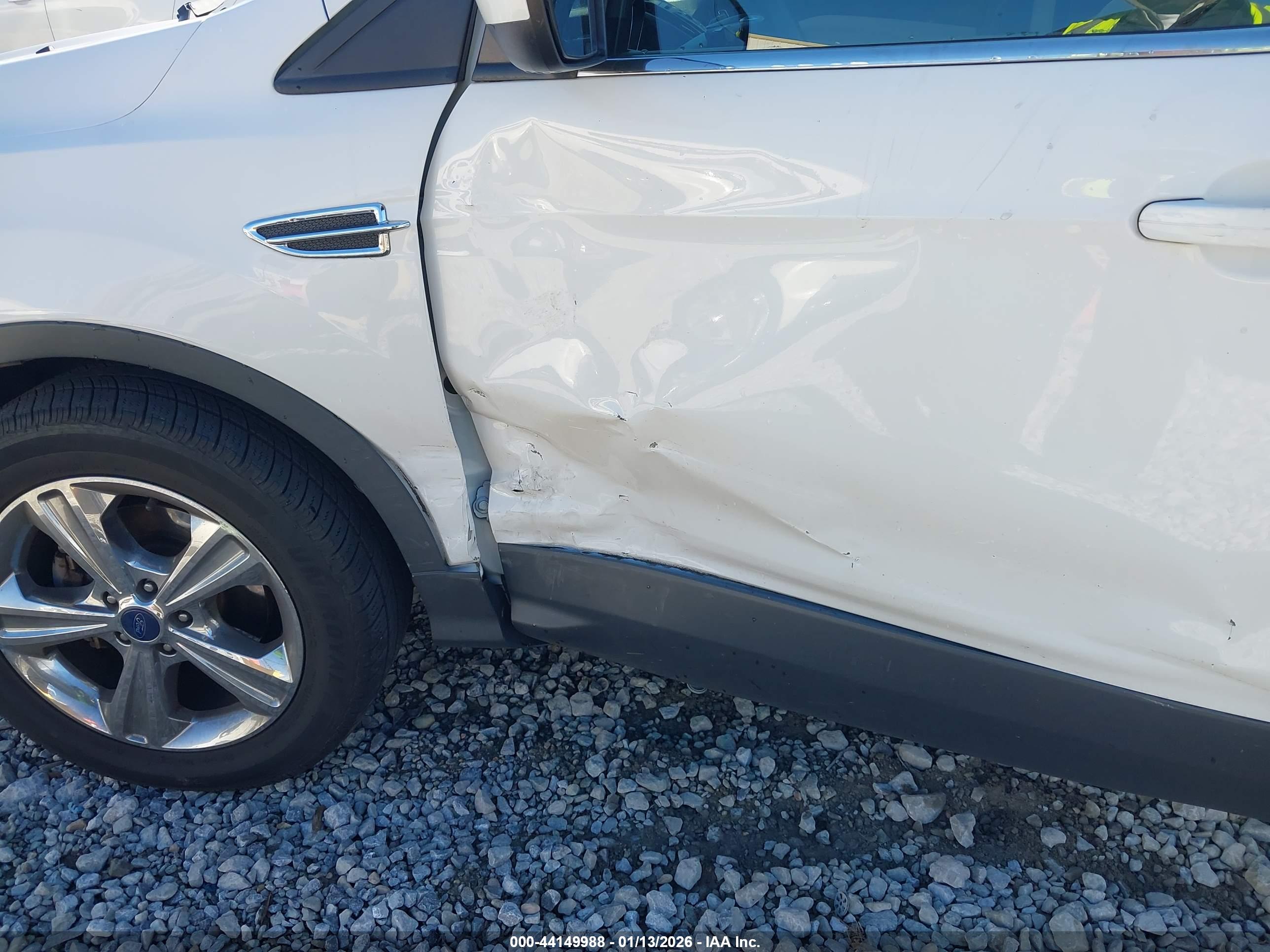 FORD ESCAPE image 6