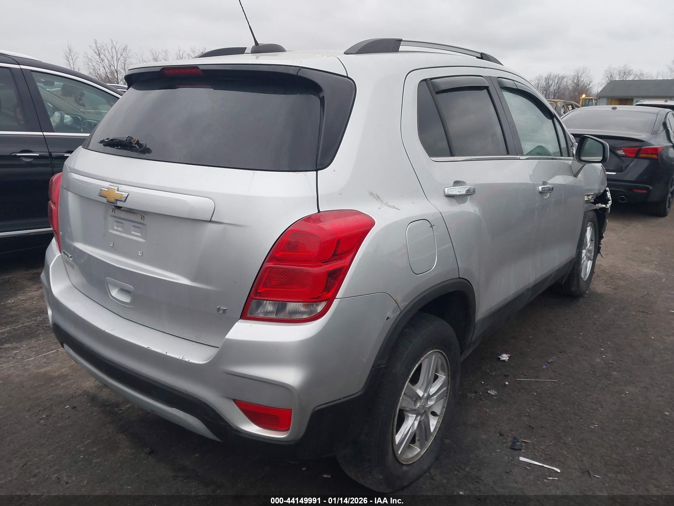 CHEVROLET TRAX image 4