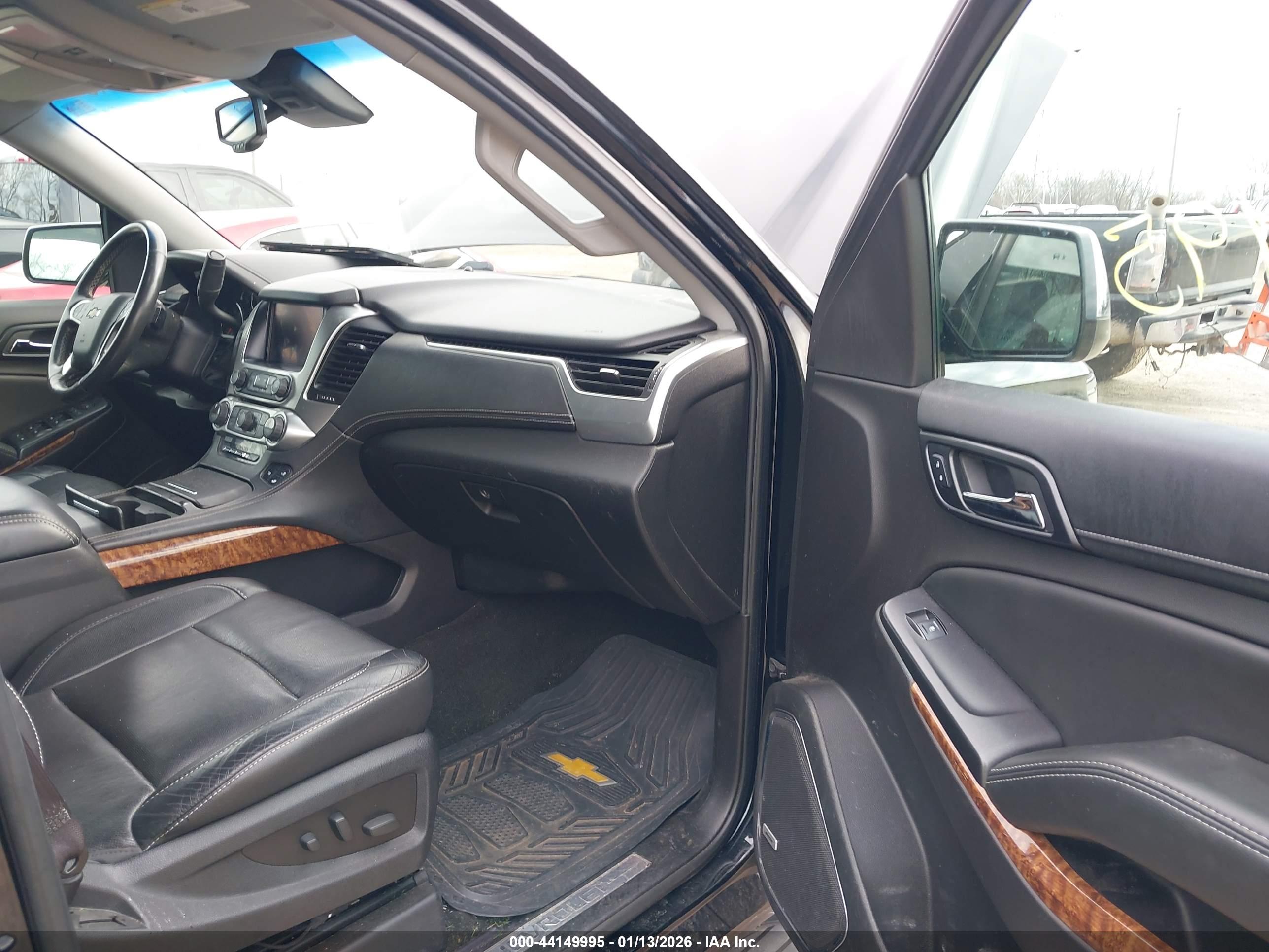 CHEVROLET TAHOE image 5