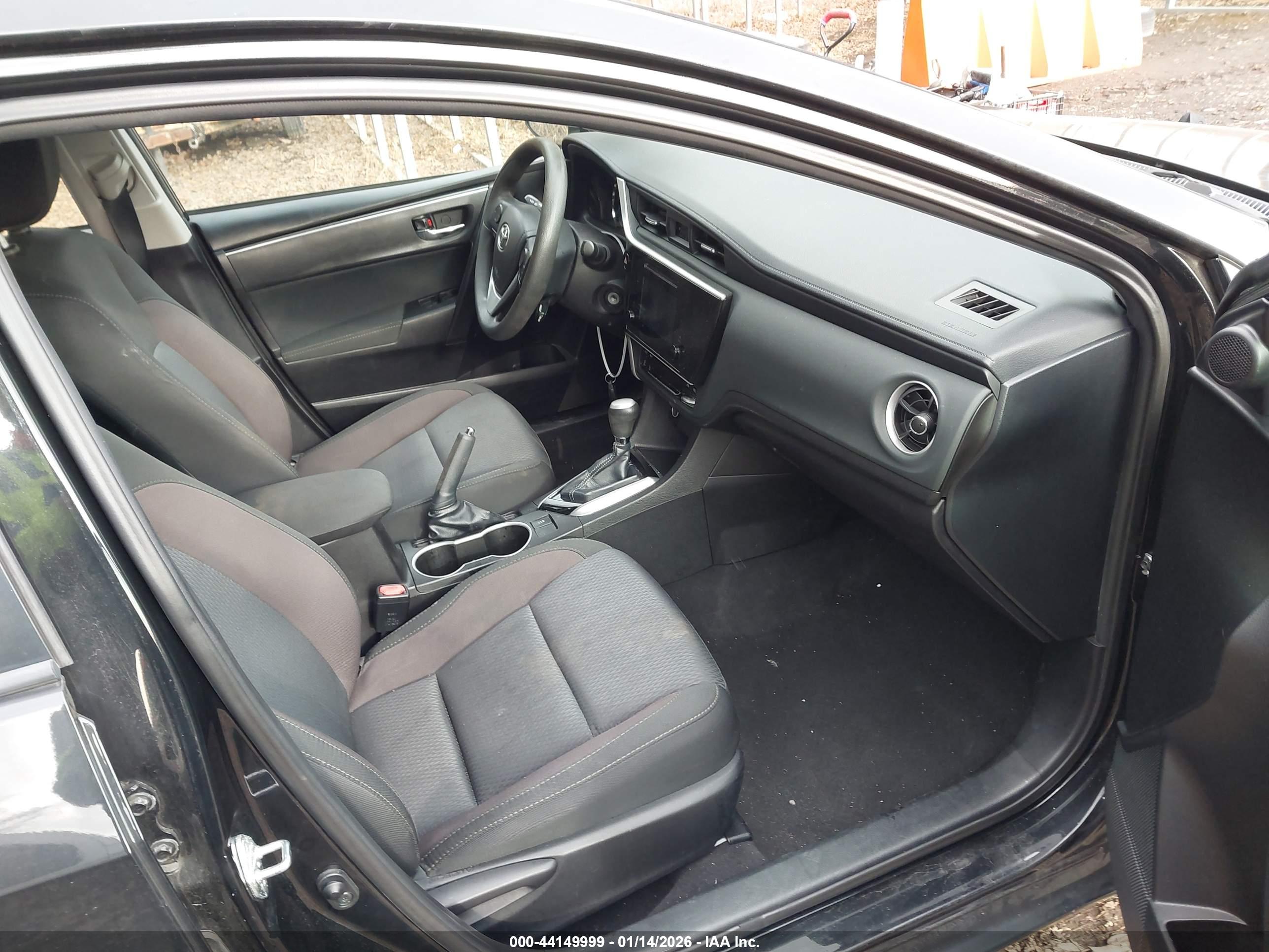 TOYOTA COROLLA image 5
