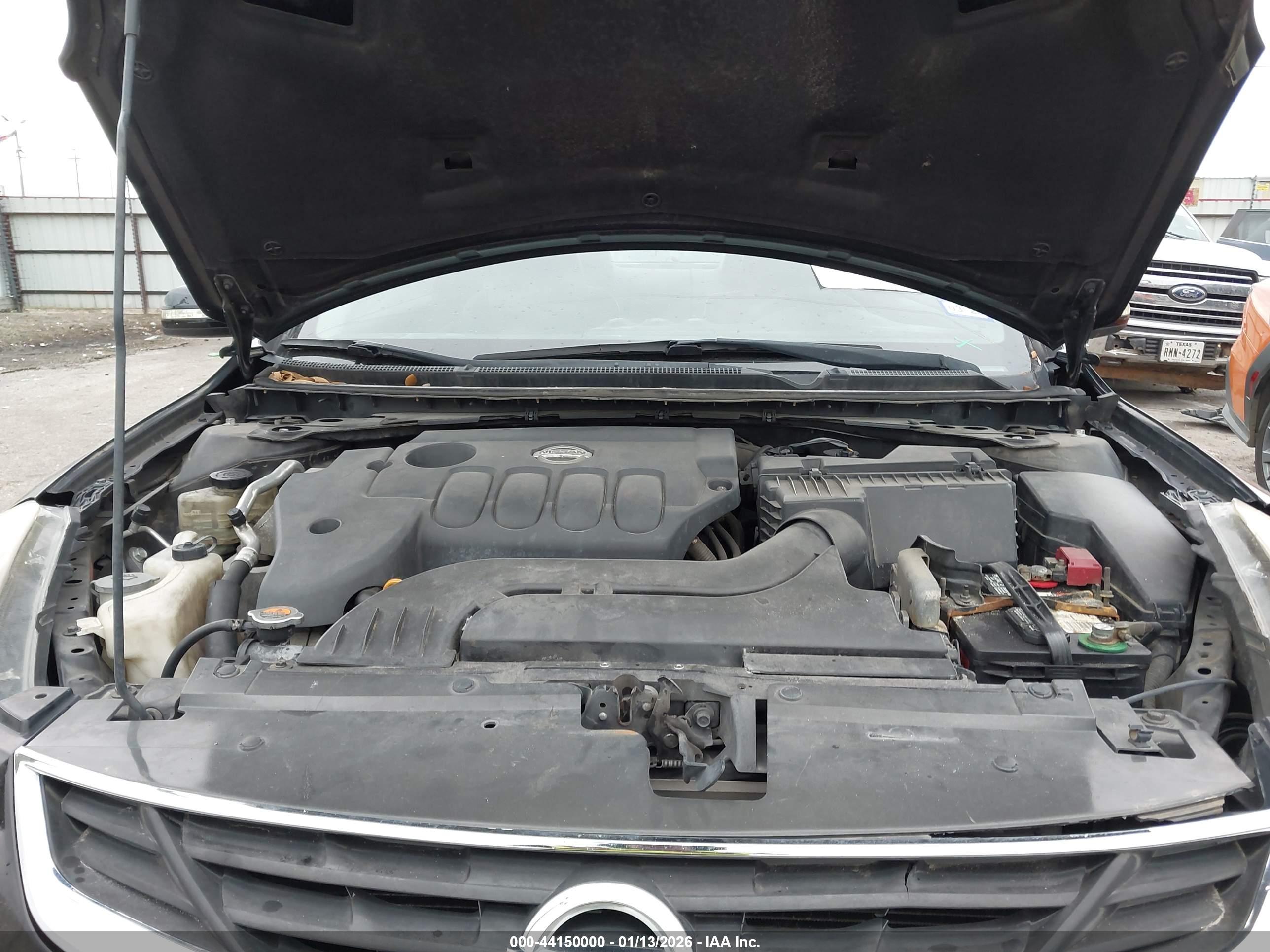 NISSAN ALTIMA image 10
