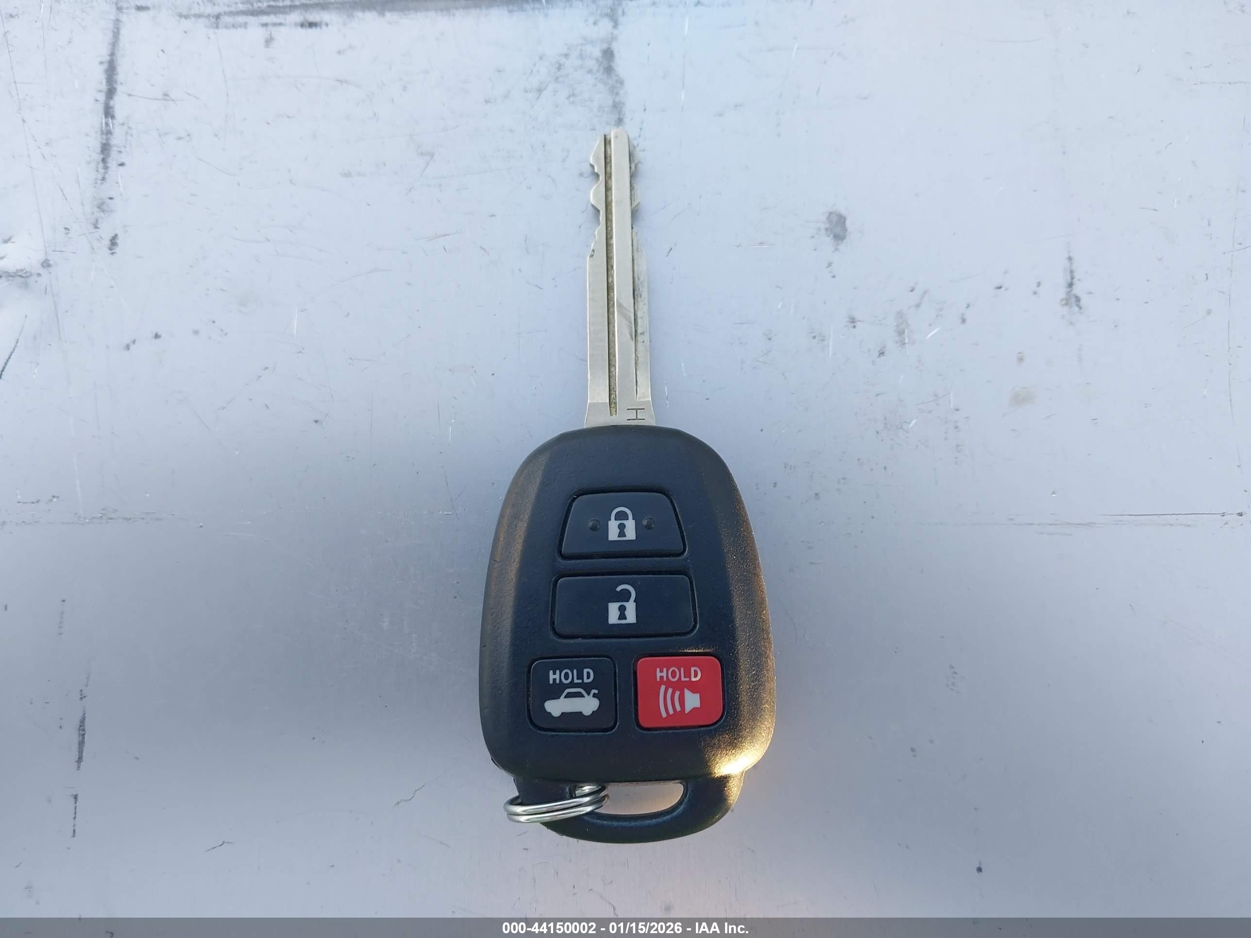 TOYOTA COROLLA image 11