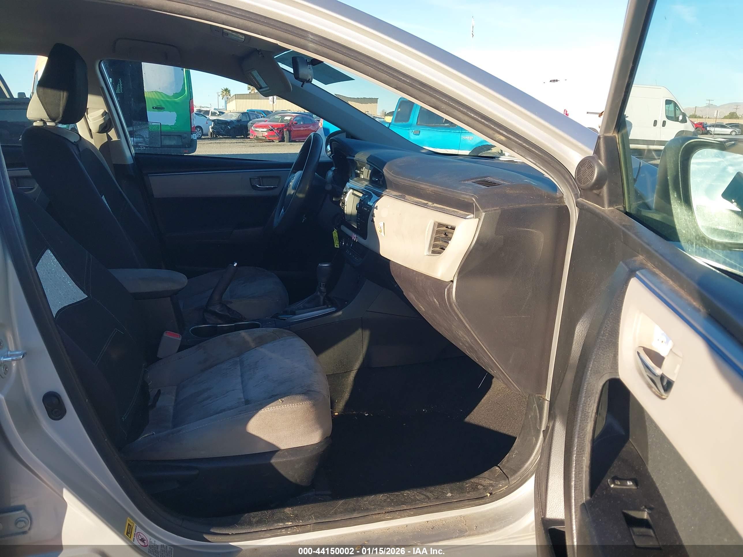 TOYOTA COROLLA image 5